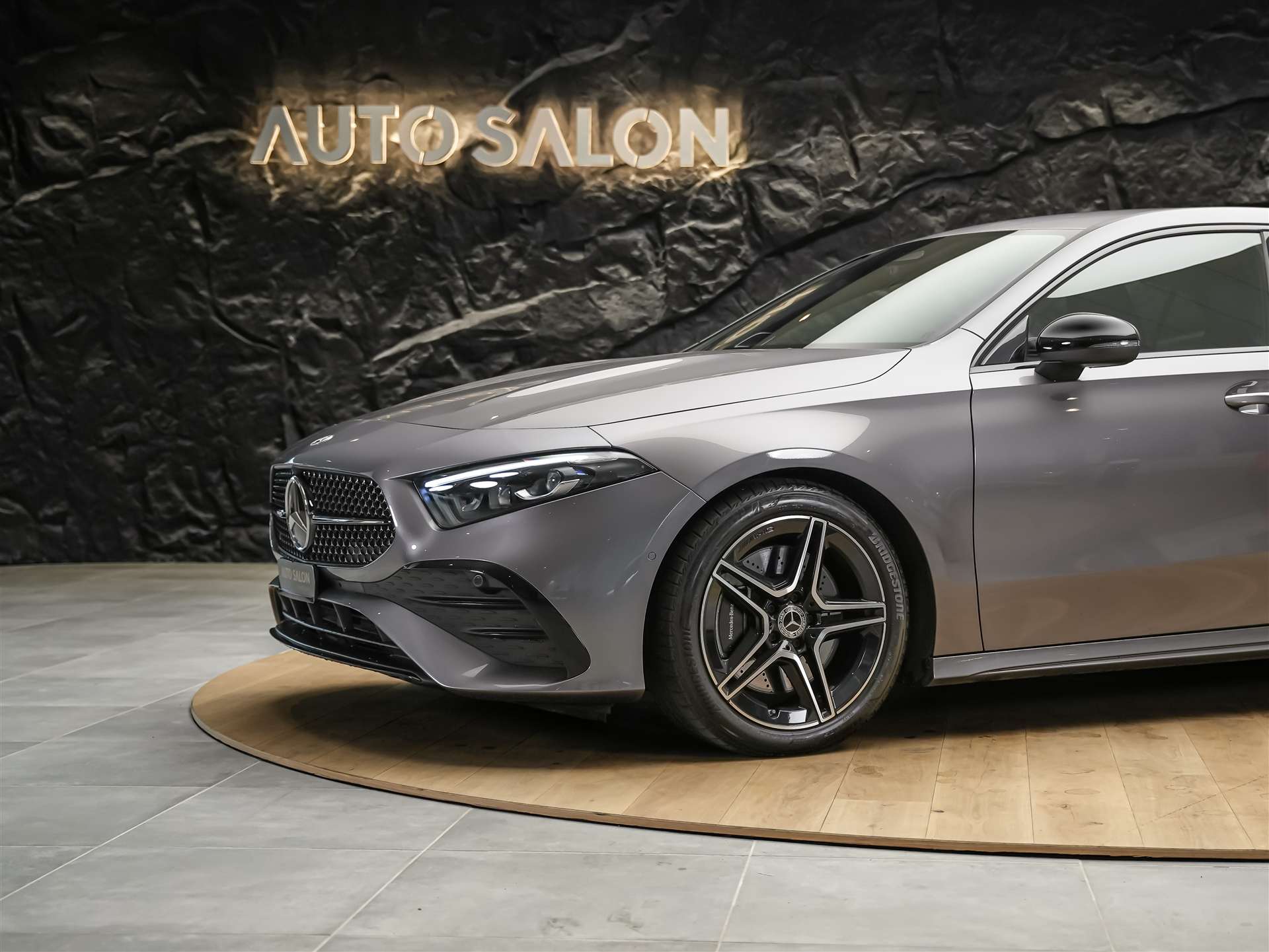 MERCEDES-BENZ A 250 AMG Line 4Matic 8G-DCT *Facelift*Multibeam LED*AMG Line Advanced plus*-image-12