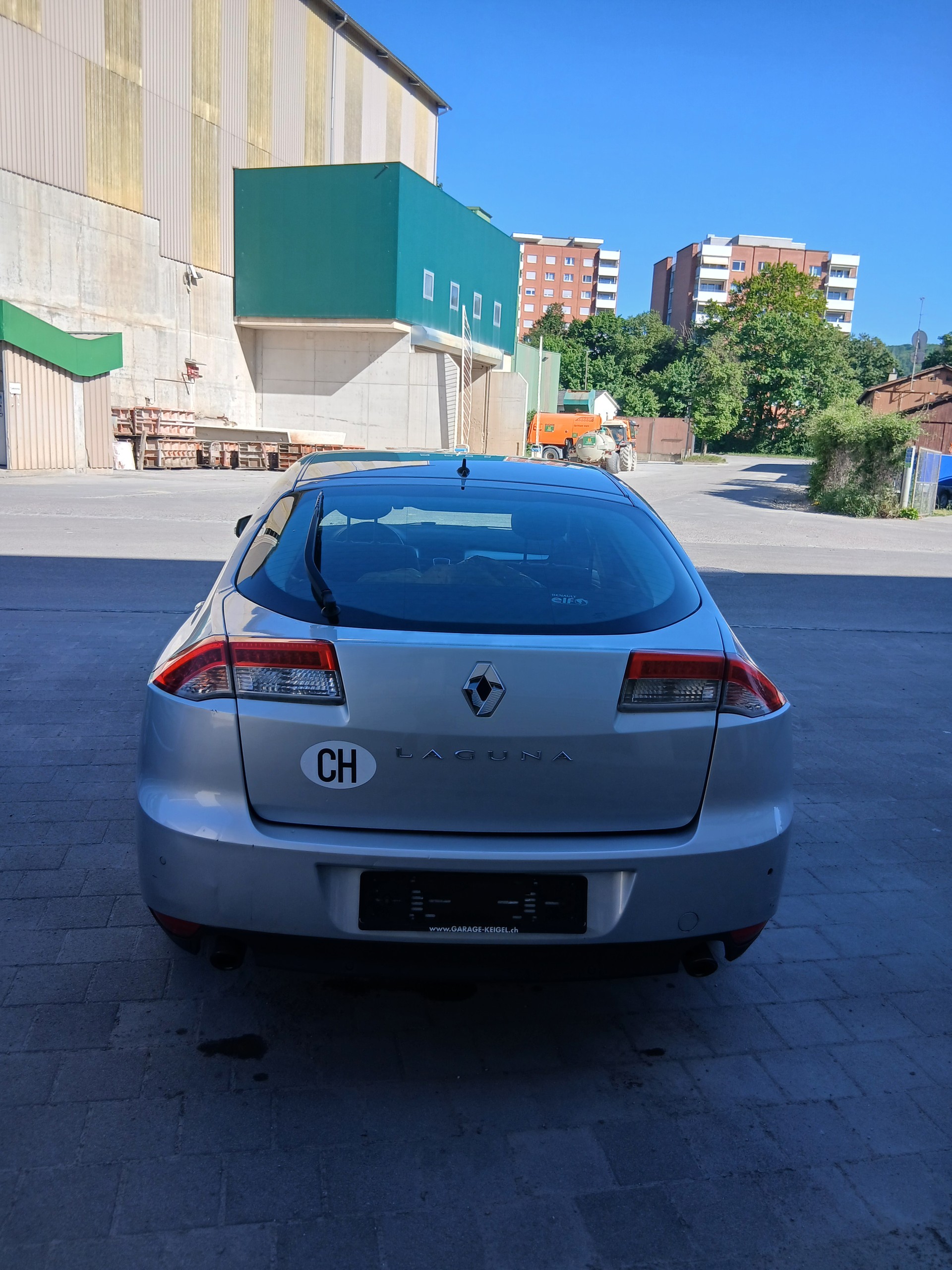 RENAULT Laguna 2.0 16V T Dynamique Automatic-image-4