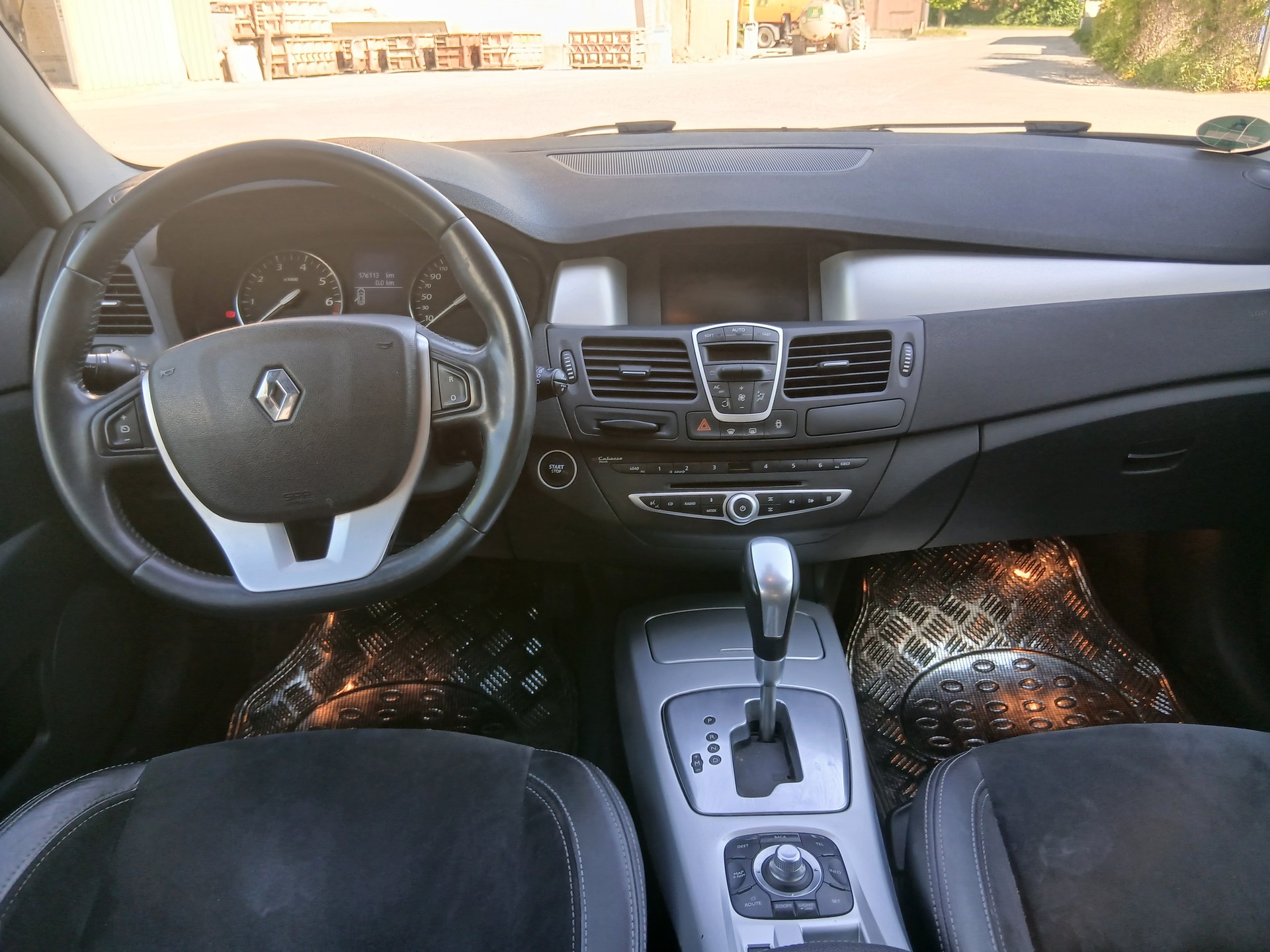 RENAULT Laguna 2.0 16V T Dynamique Automatic-image-6