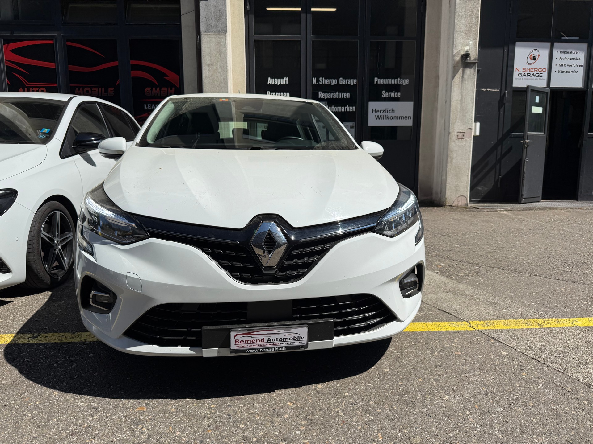 RENAULT Clio 1.0 Business-image-2