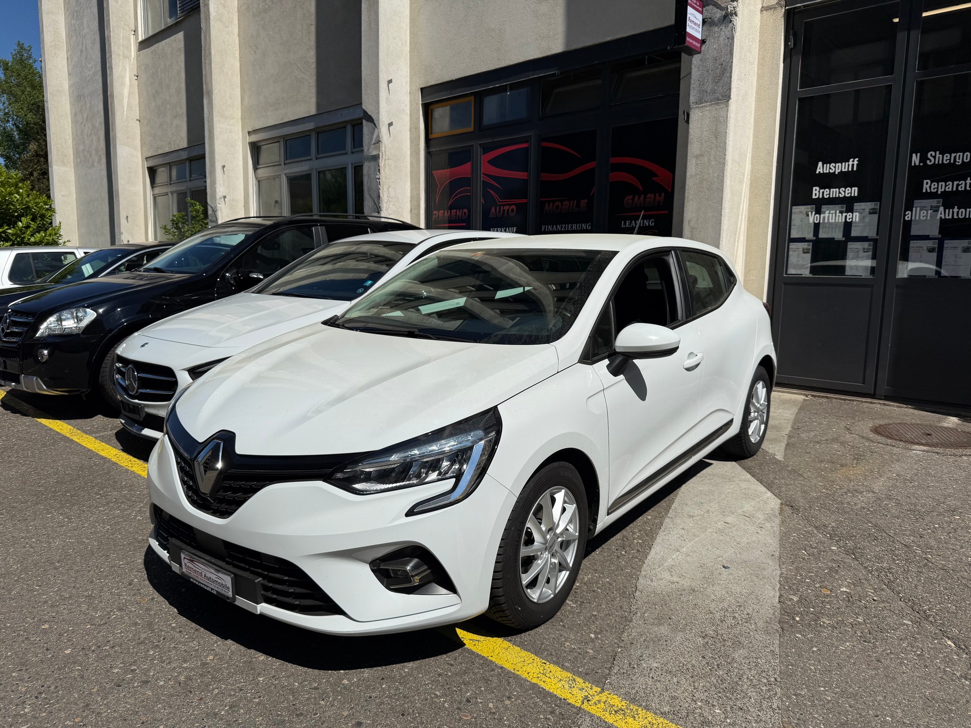 RENAULT Clio 1.0 Business-image-0