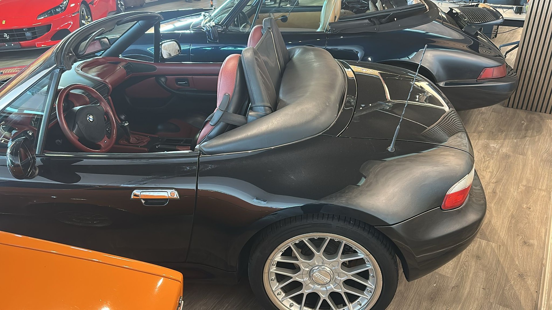 BMW Z3 2.8i Roadster-image-2
