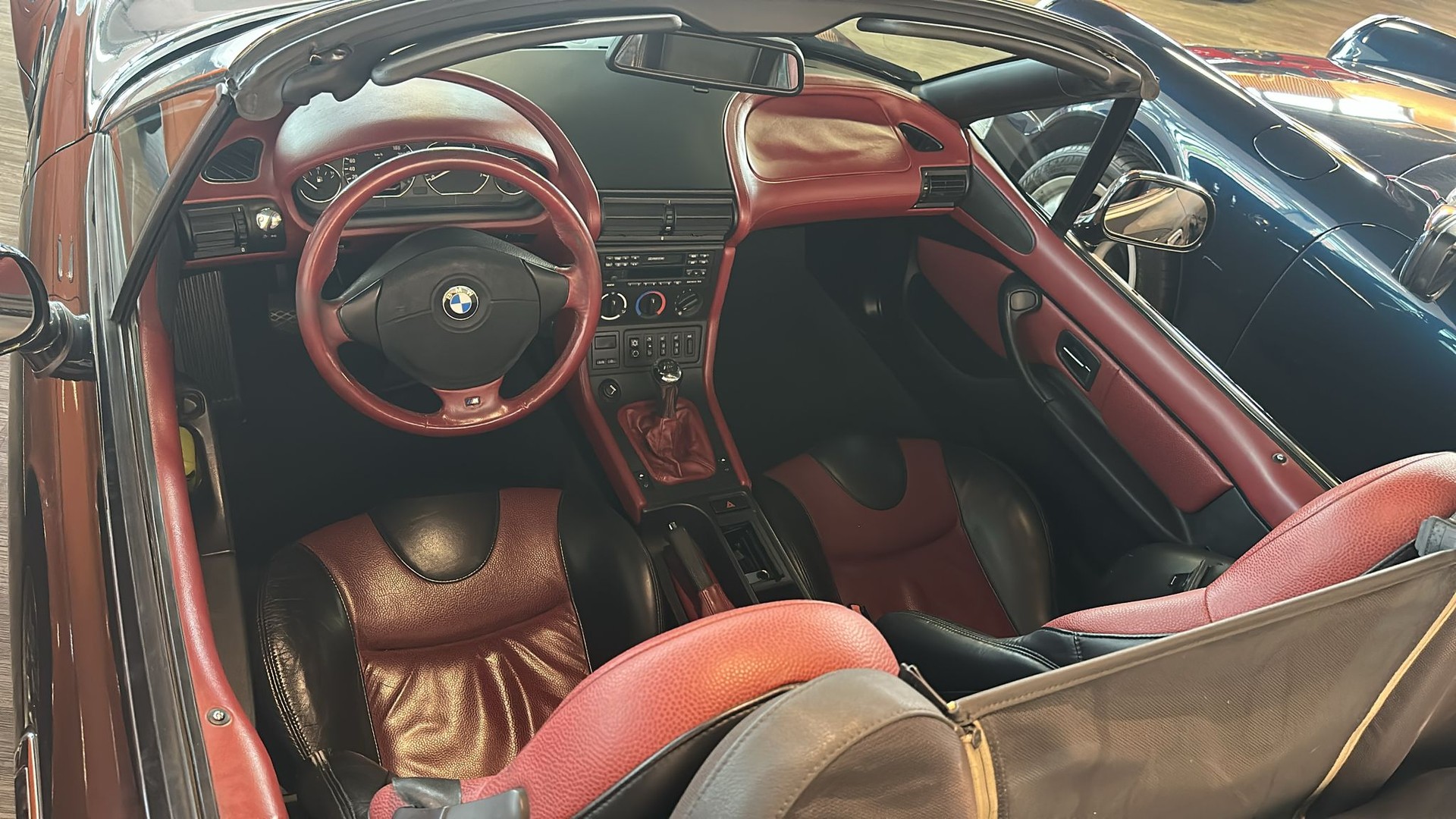BMW Z3 2.8i Roadster-image-5