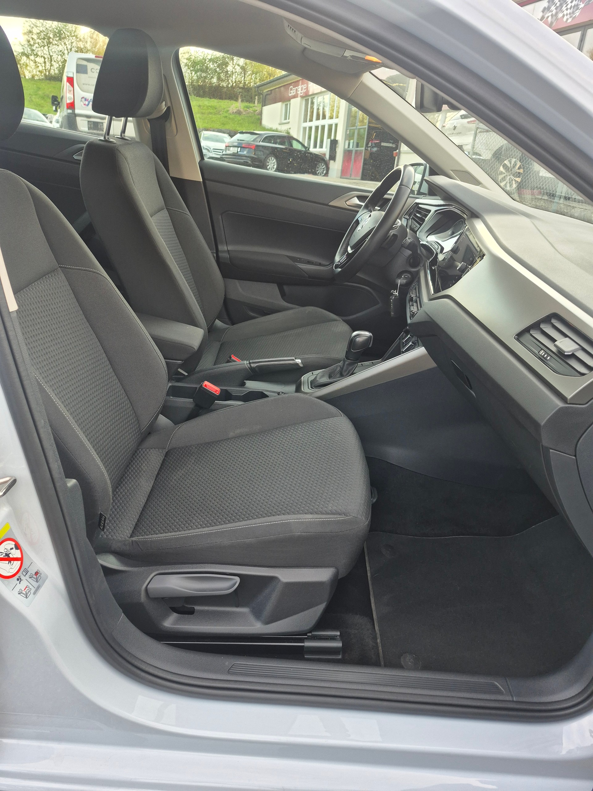 VW Polo 1.0 TSI BMT Highline DSG-image-13