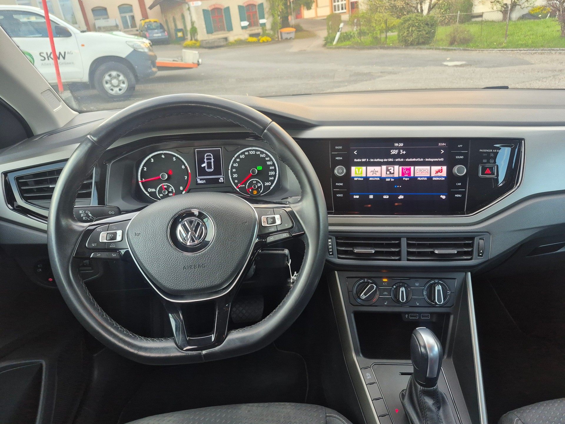 VW Polo 1.0 TSI BMT Highline DSG-image-10