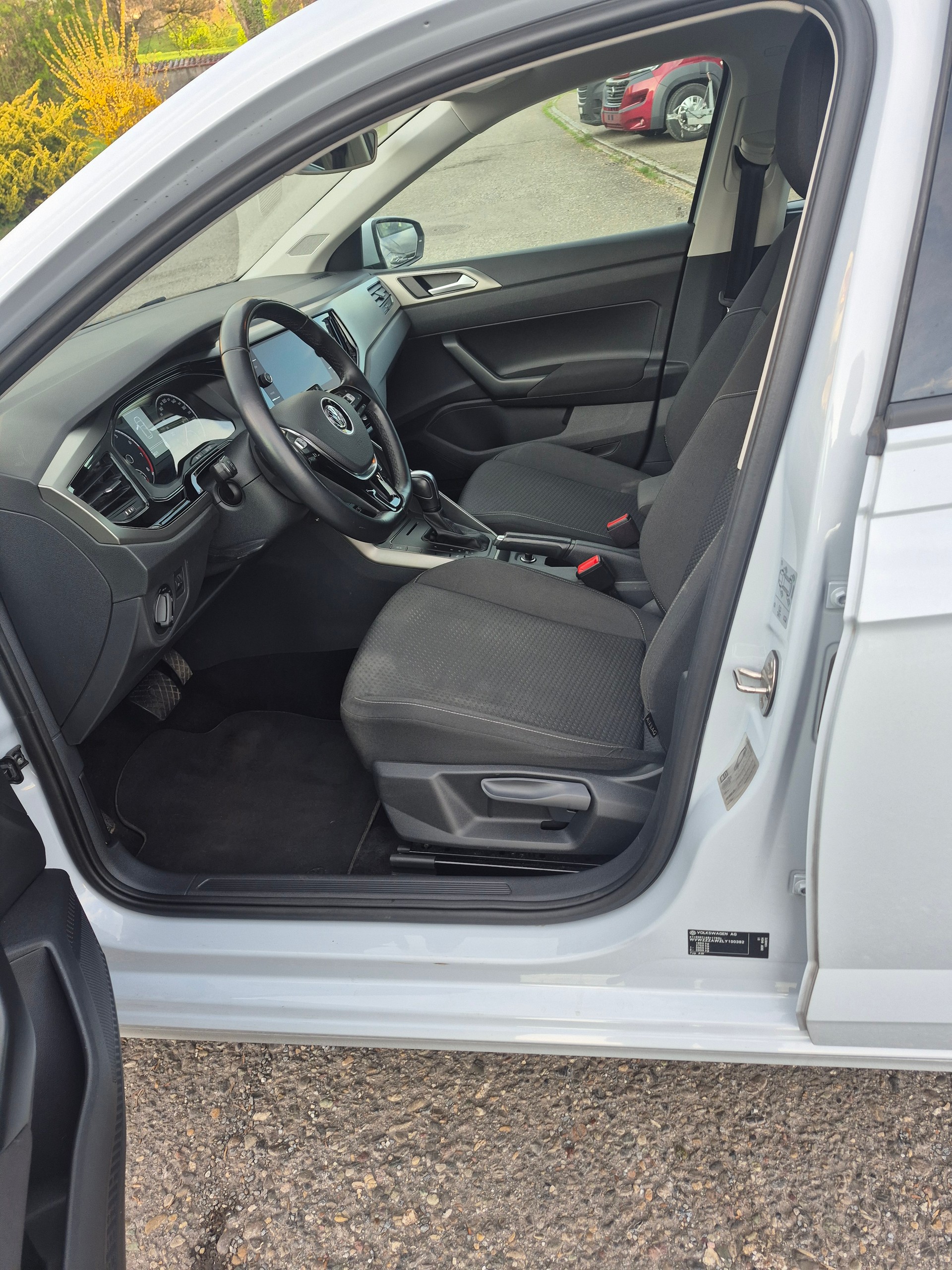 VW Polo 1.0 TSI BMT Highline DSG-image-11
