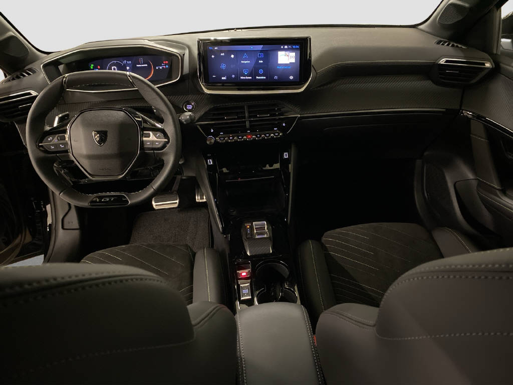 PEUGEOT 208 1.2 Hybrid 145 GT-image-10