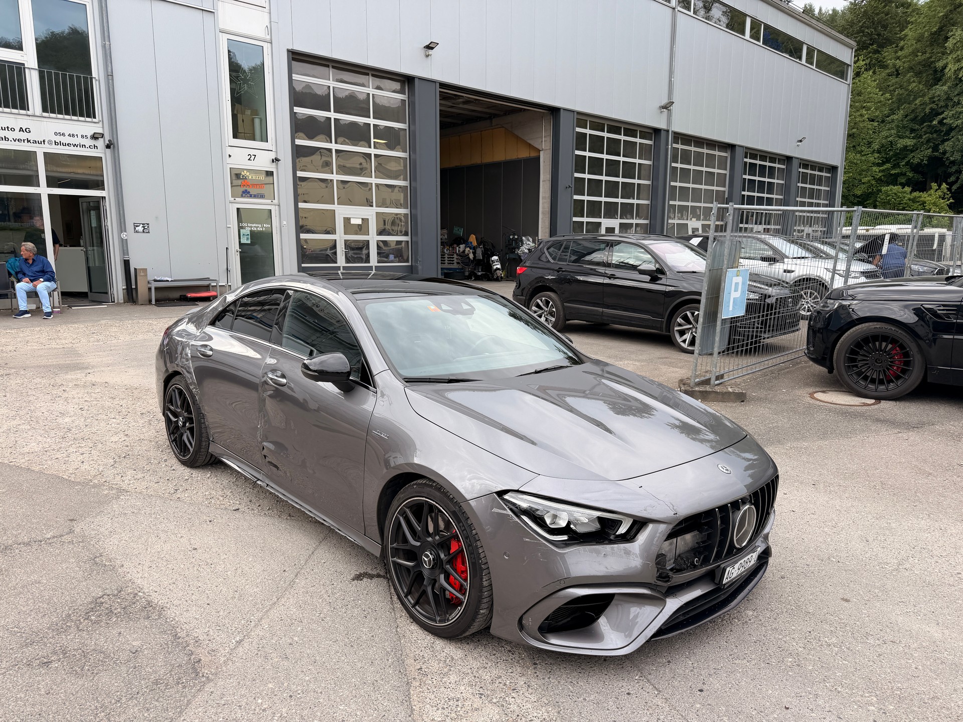 MERCEDES-BENZ CLA 45 S AMG 4Matic+ 8G-DCT-showroom-element-2