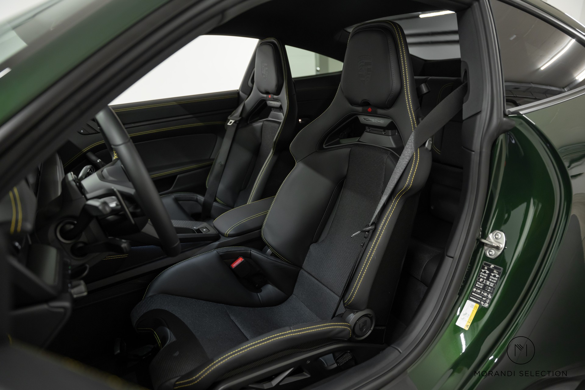 PORSCHE 911 Coupé 4.0 GT3 Touring PDK-image-14