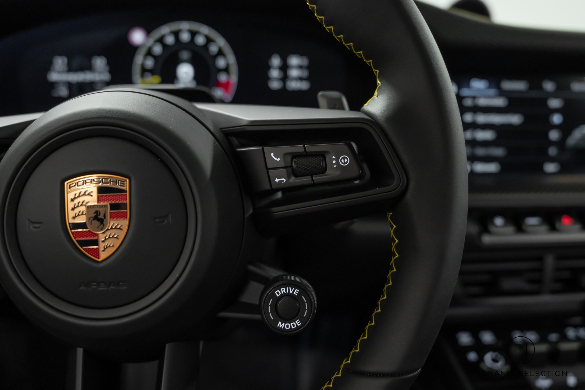 PORSCHE 911 Coupé 4.0 GT3 Touring PDK-image-22