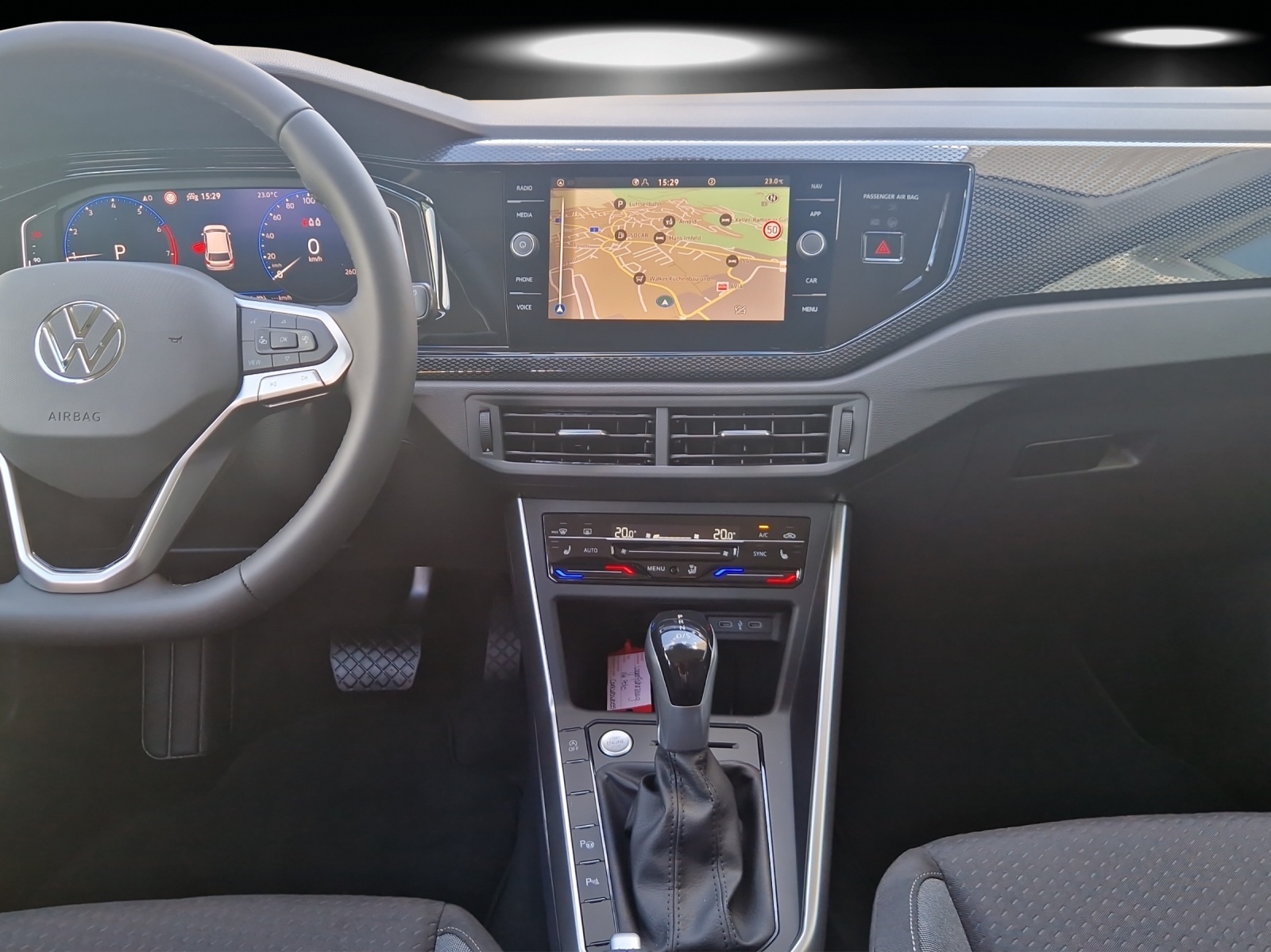 VW Polo 1.0 TSI Life DSG-image-11