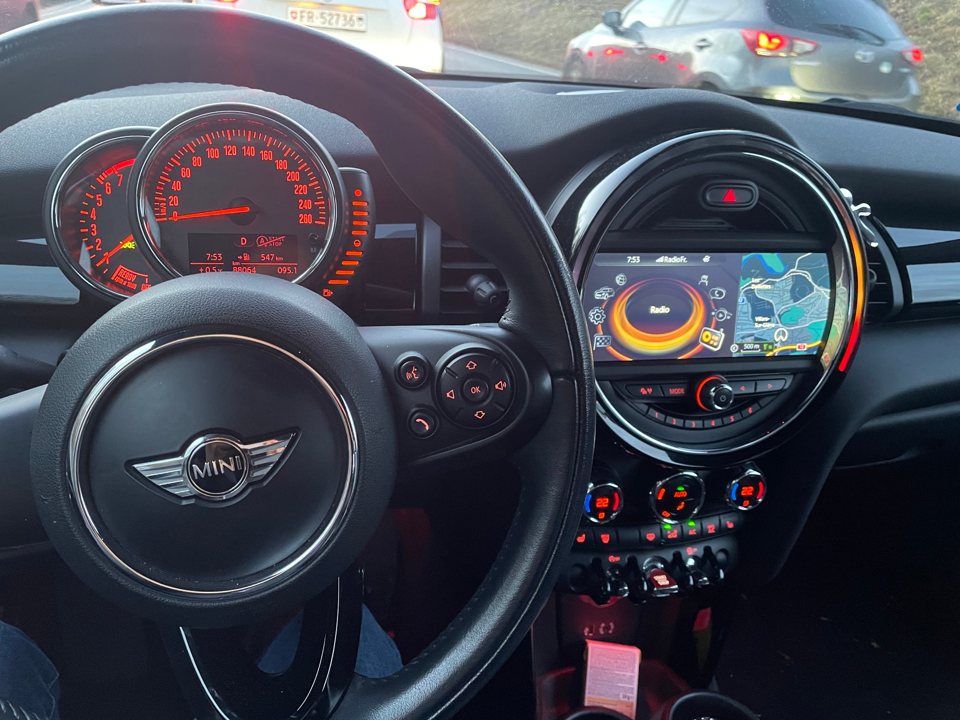 MINI 1.5i Cooper-image-2