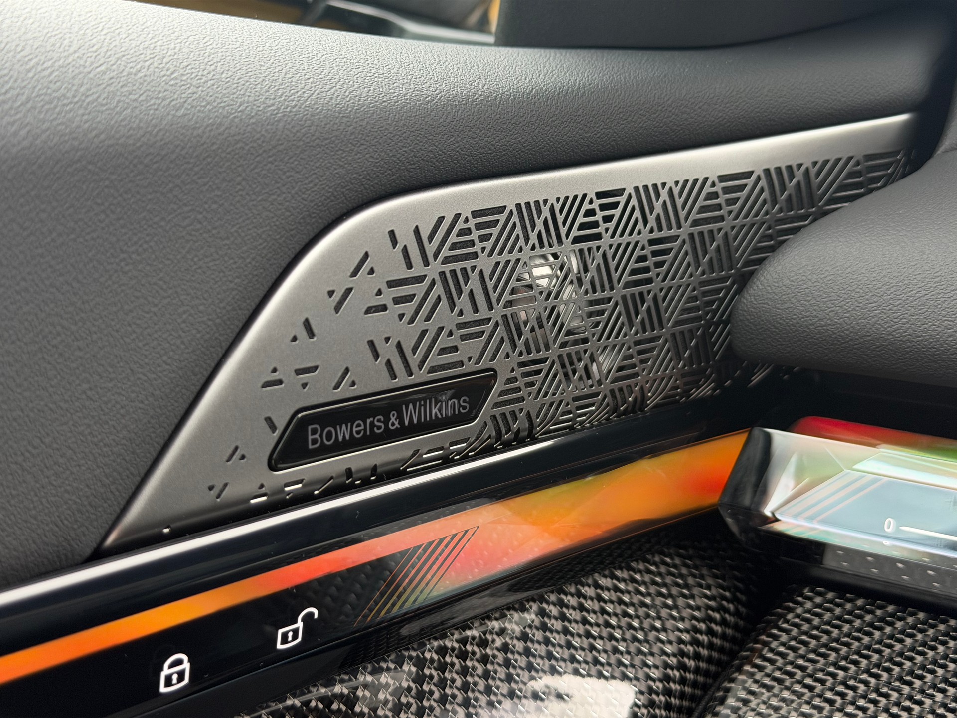 BMW M5 xDrive *Speedyellow*BMW Werksgarantie bis 09.2029*Carbon Exterieur+Interieur*Tieferlegung*-image-23