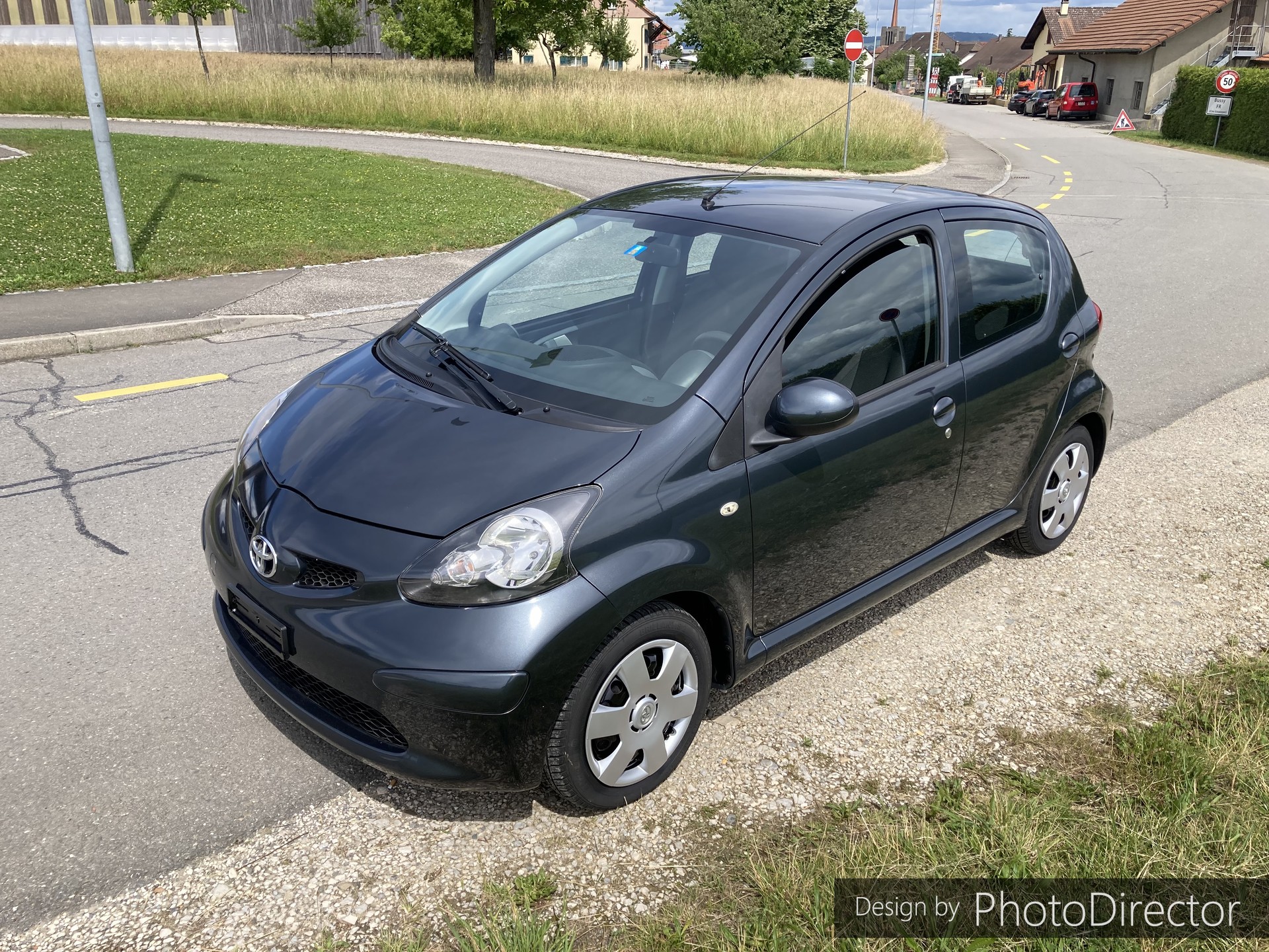 TOYOTA Aygo 1.0 Linea Sol-image-0