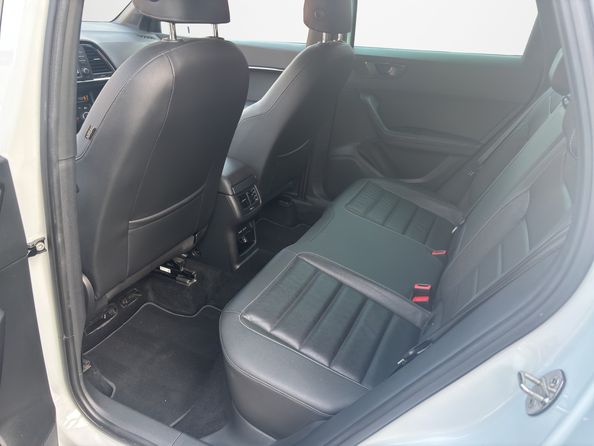 SEAT Ateca 2.0 TSI Xcellence 4Drive DSG-image-10