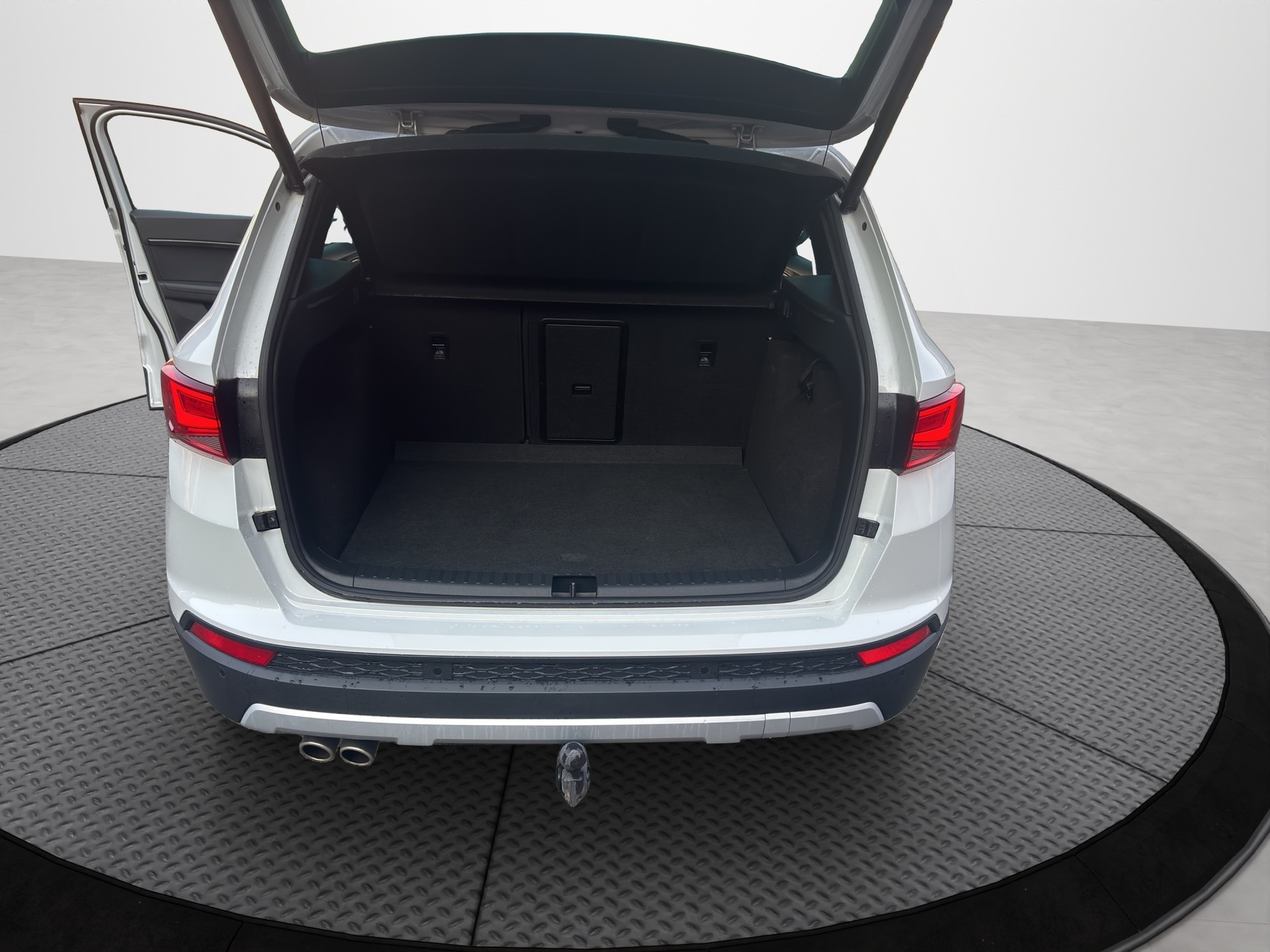 SEAT Ateca 2.0 TSI Xcellence 4Drive DSG-image-14