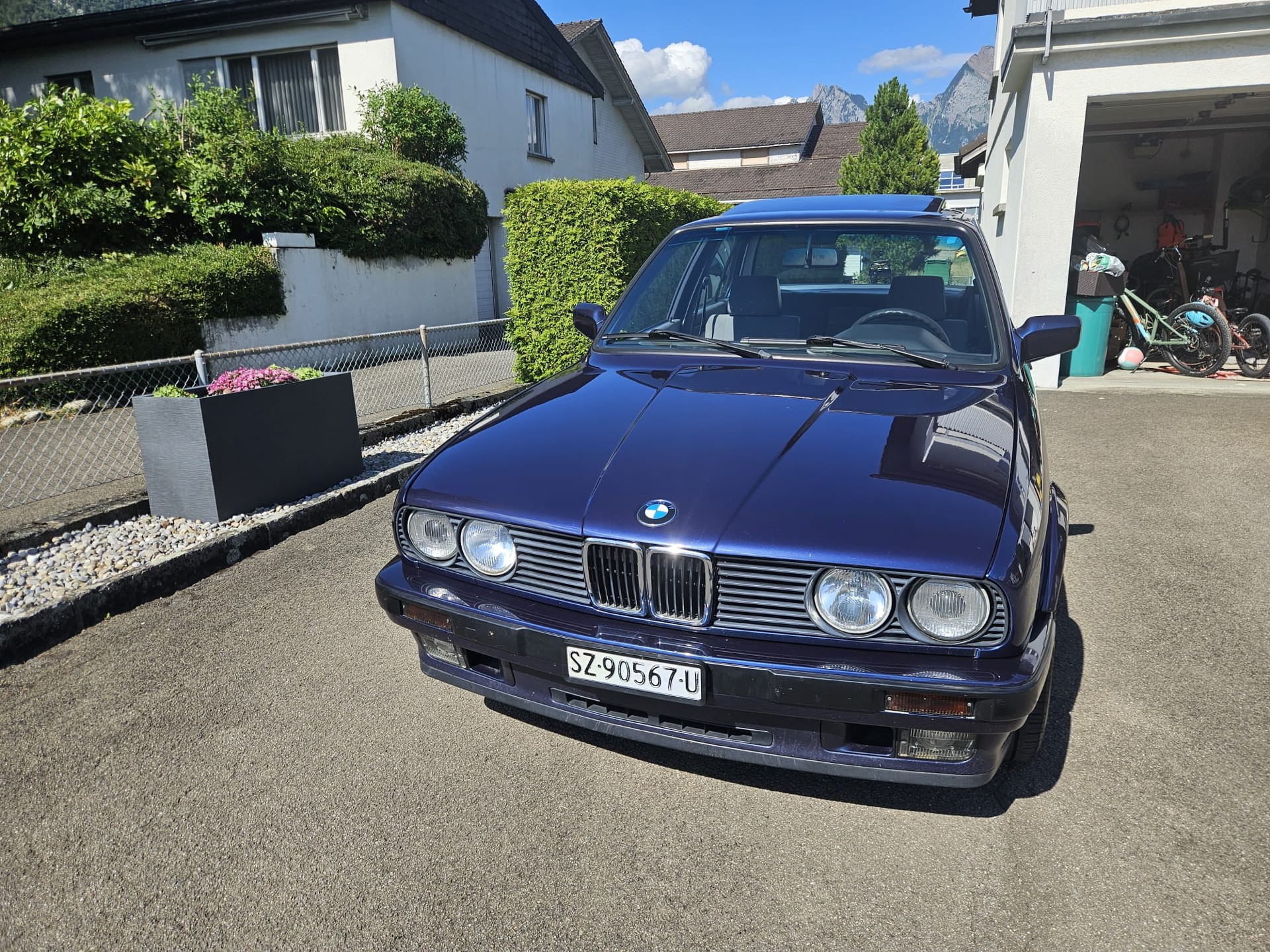 BMW 325iX A-image-7