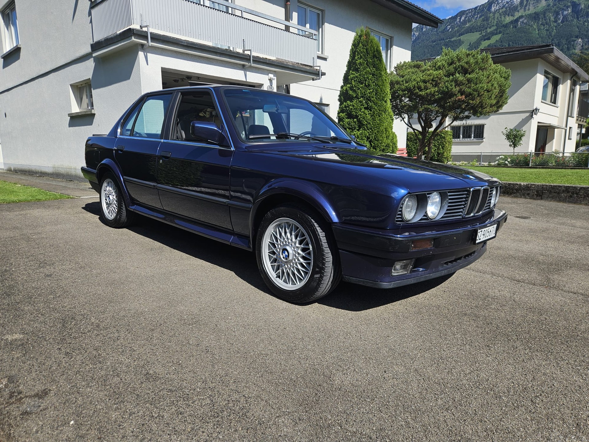 BMW 325iX A-image-0