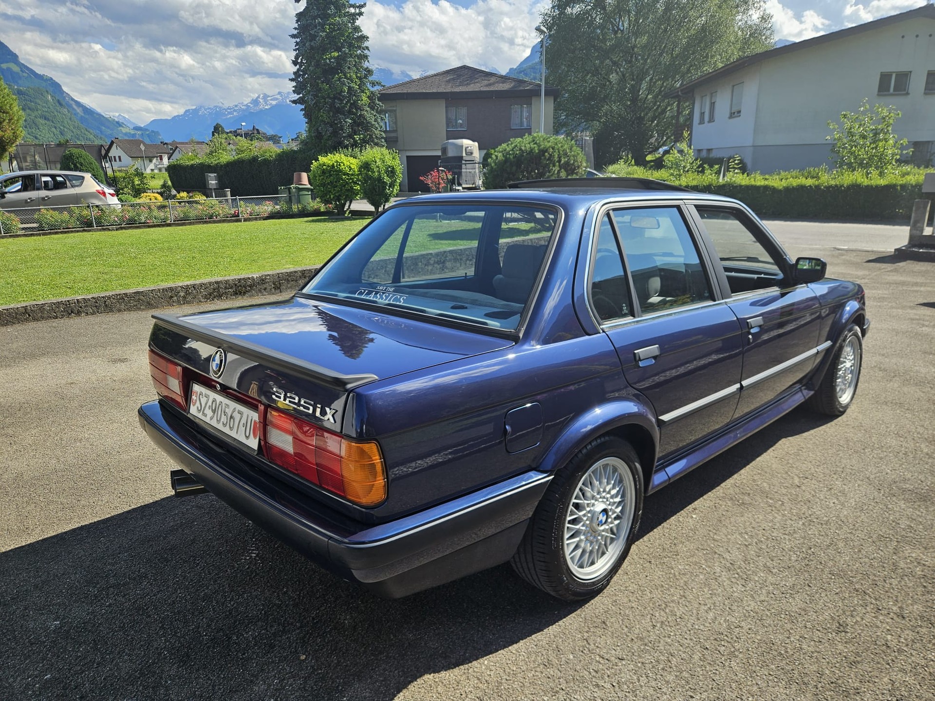 BMW 325iX A-image-2
