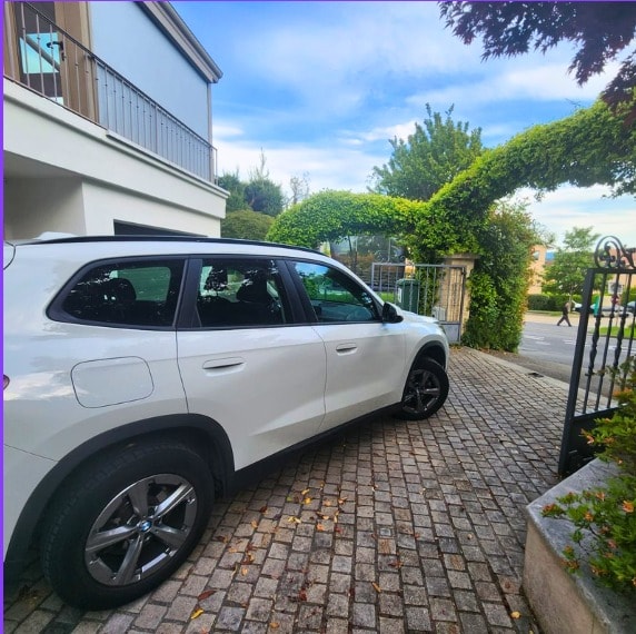 BMW 18i sDrive-image-0