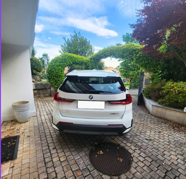 BMW 18i sDrive-image-1