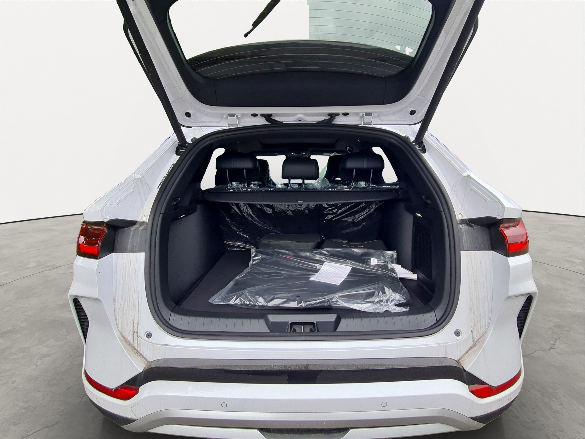 BYD Seal U DM-i Design AWD-image-8