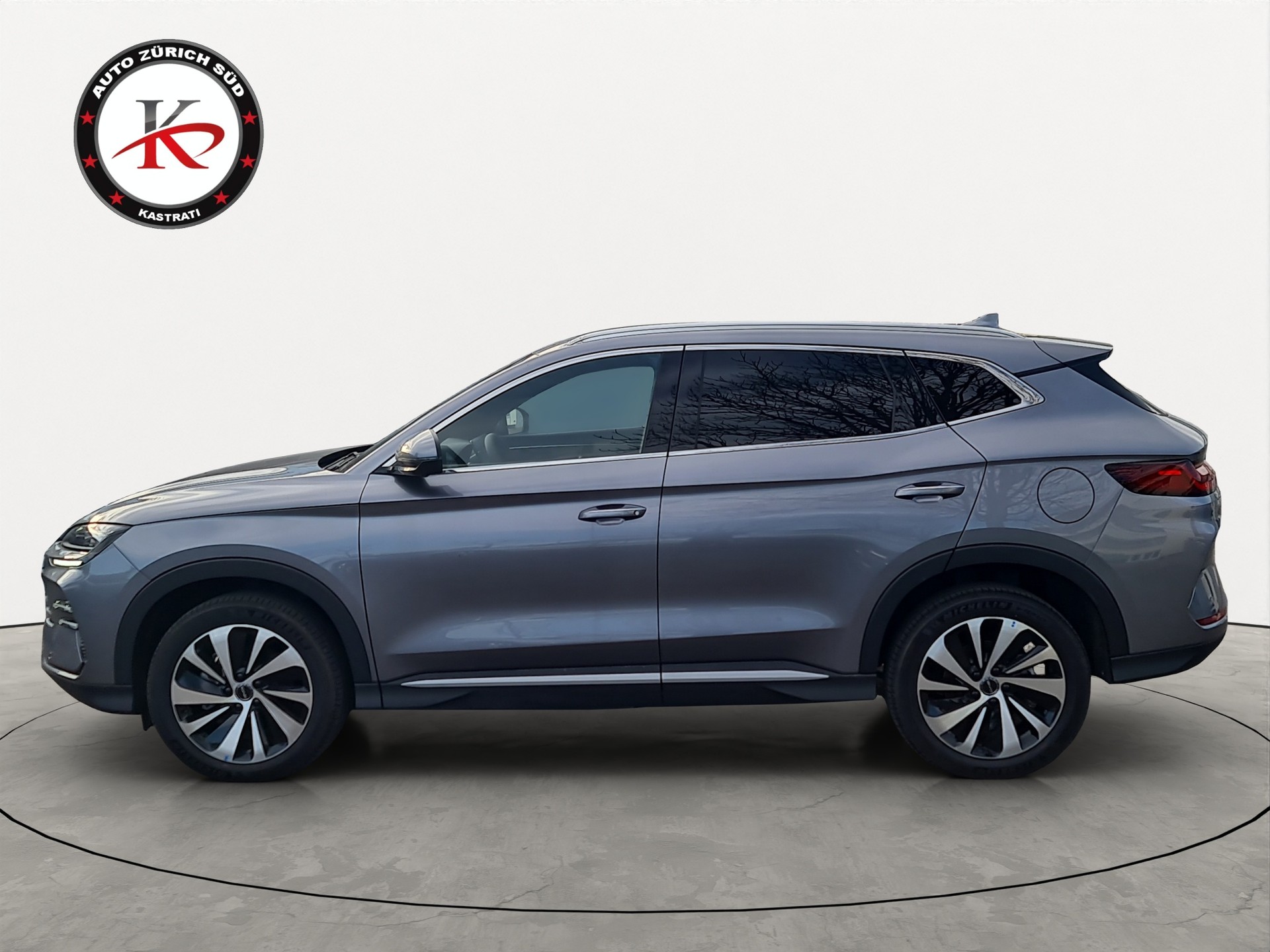 BYD Seal U DM-i Design AWD-showroom-element-2