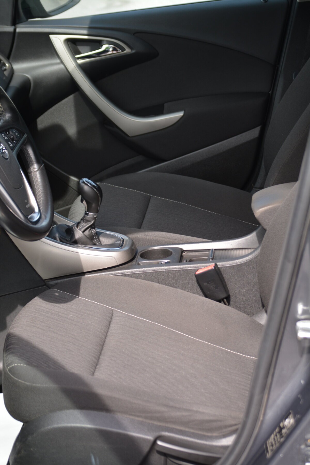OPEL Astra SportsTourer 1.6i 16V Enjoy ab MFK-image-11