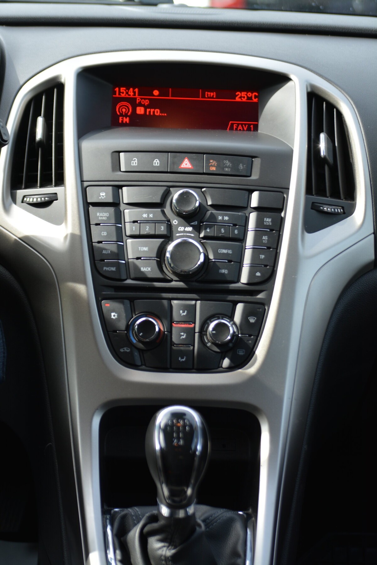 OPEL Astra SportsTourer 1.6i 16V Enjoy ab MFK-image-9