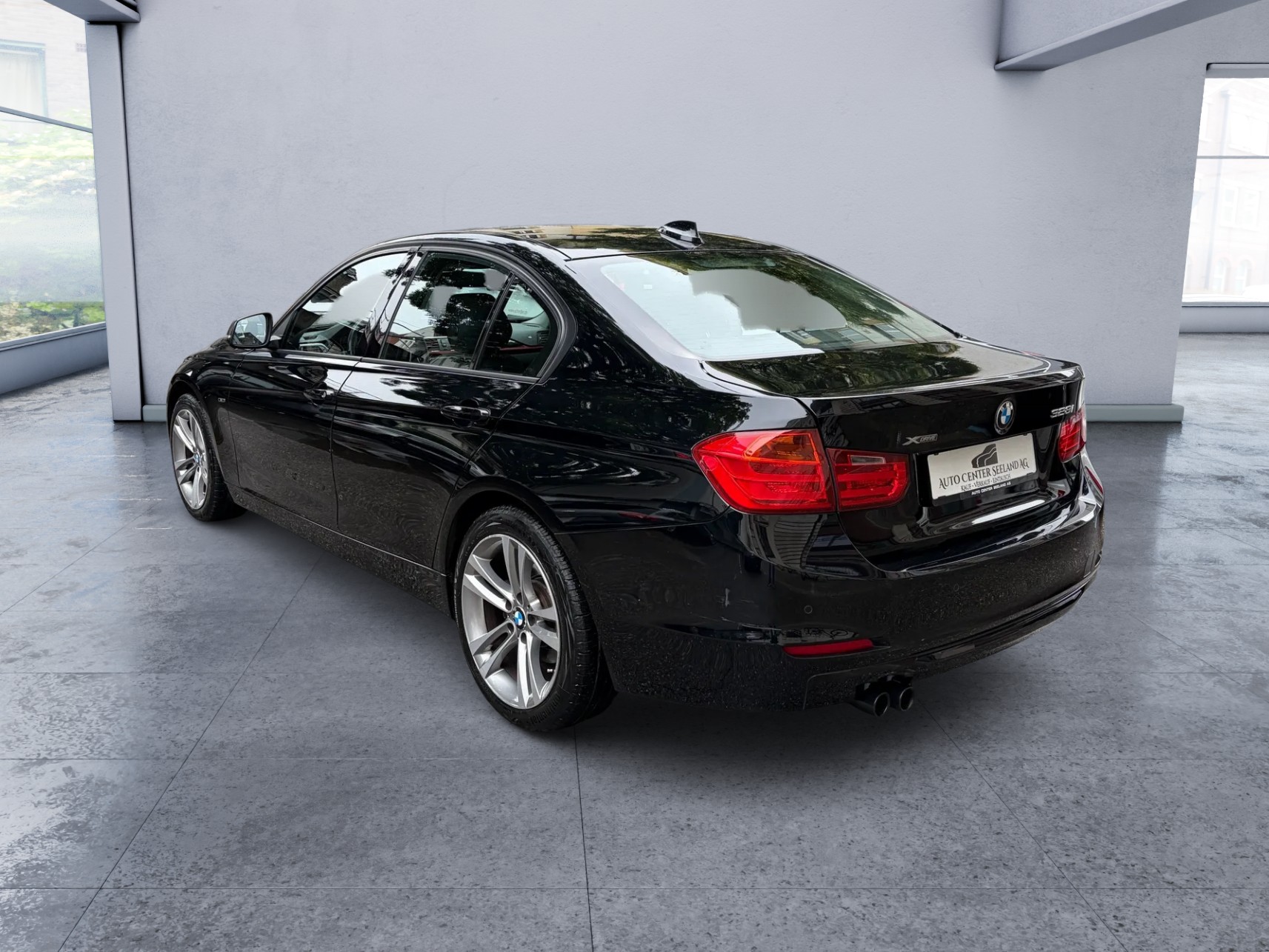 BMW 328i xDrive Sport Line-image-7