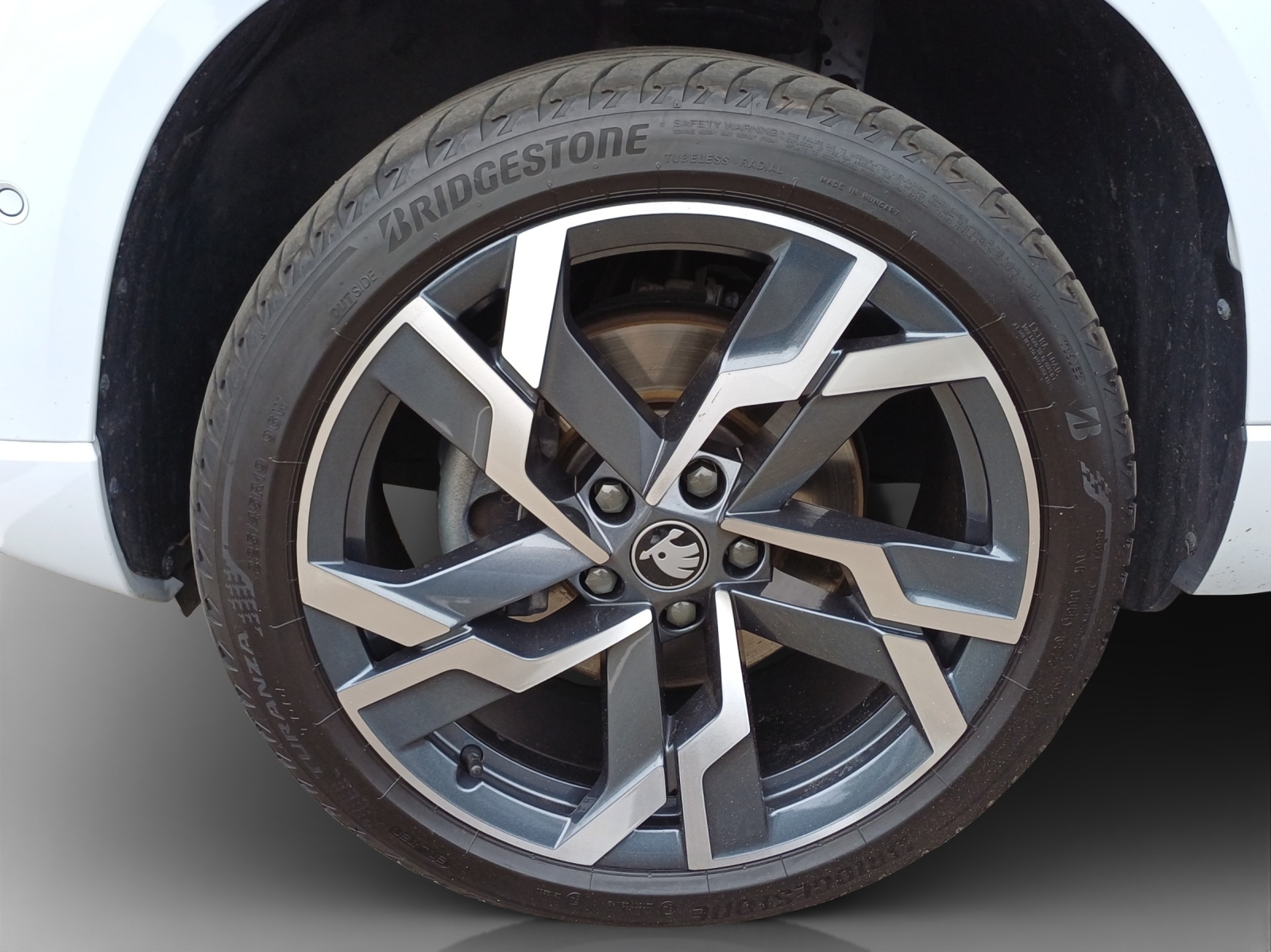 SKODA Karoq 2.0 TSI SportLine 4x4 DSG-image-14