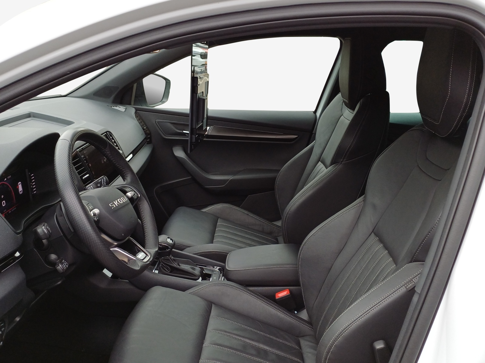 SKODA Karoq 2.0 TSI SportLine 4x4 DSG-image-7