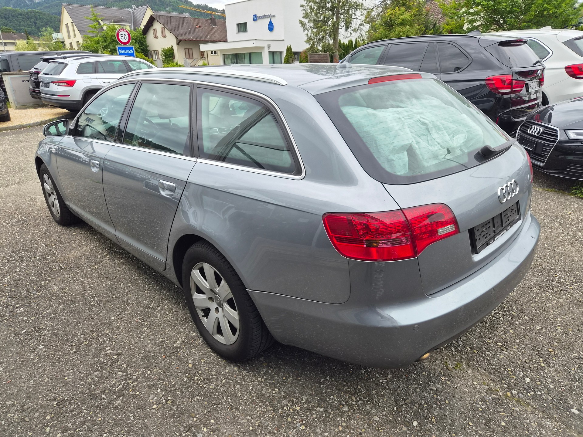 AUDI A6 Avant 3.0 V6 TDI quattro-image-2