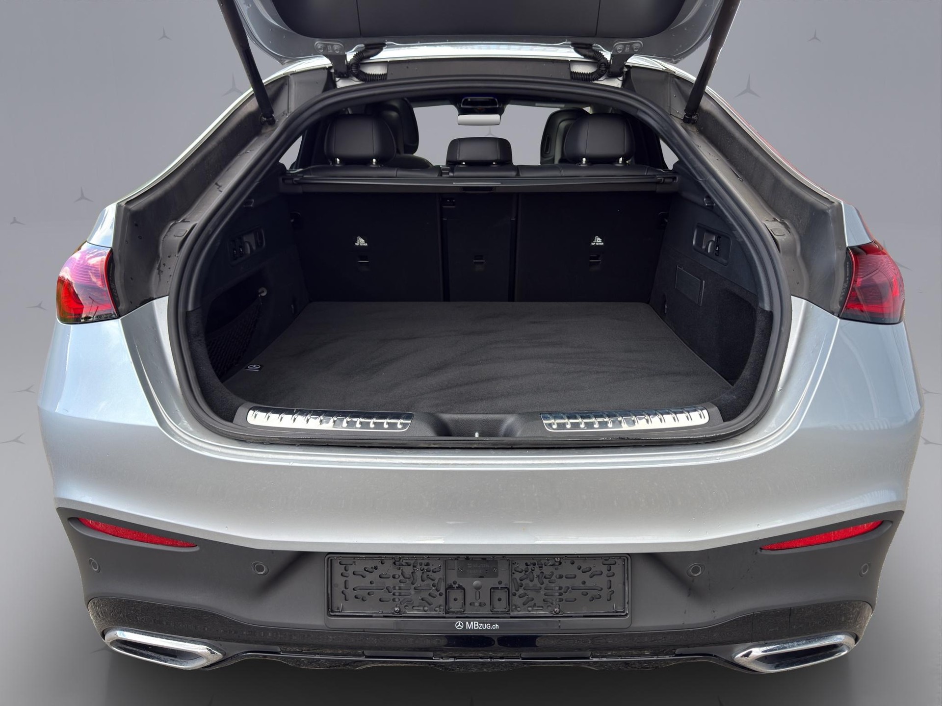 MERCEDES-BENZ GLC 300 AMG Line 4matic Coupé-image-17