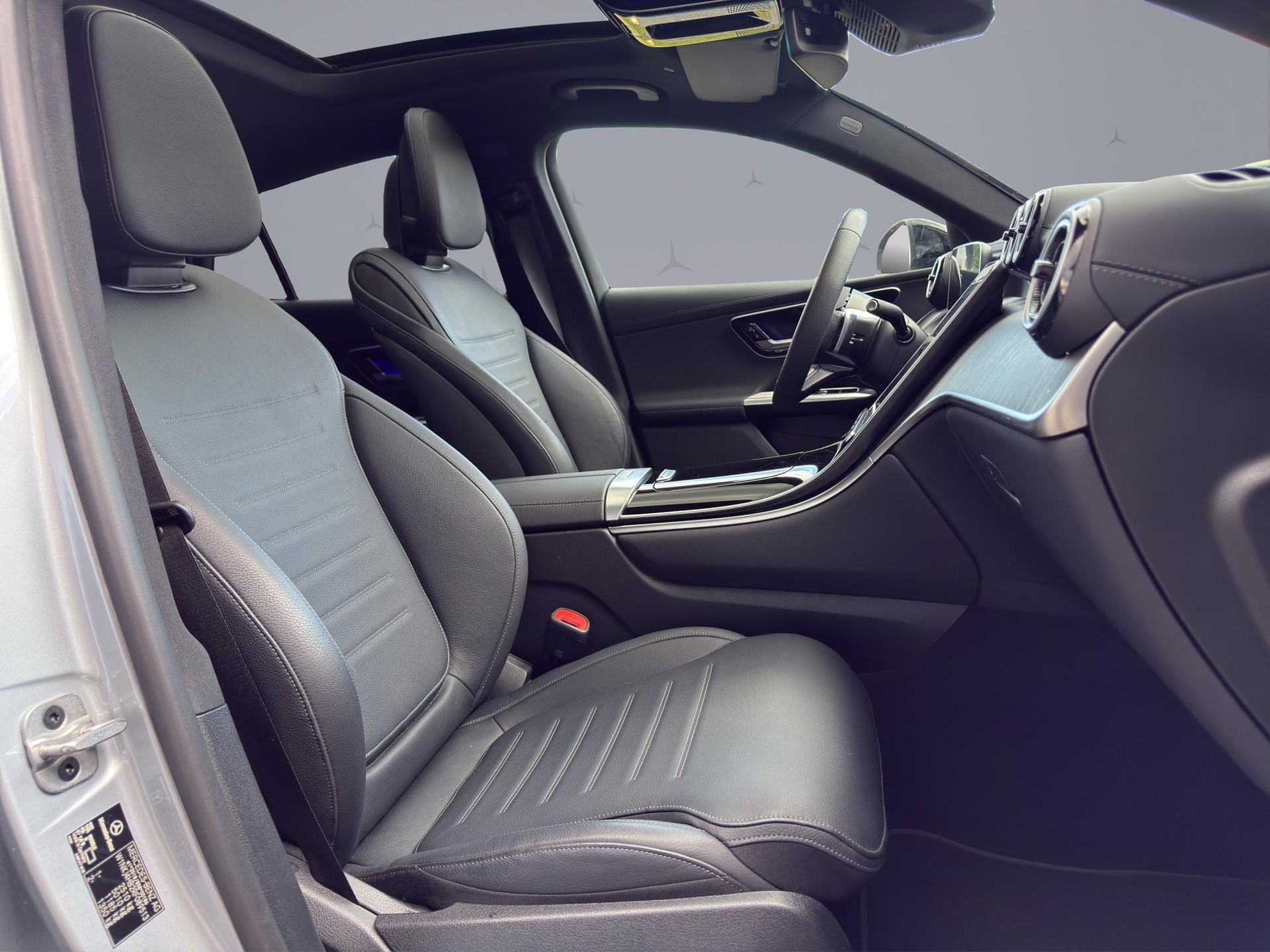 MERCEDES-BENZ GLC 300 AMG Line 4matic Coupé-image-15