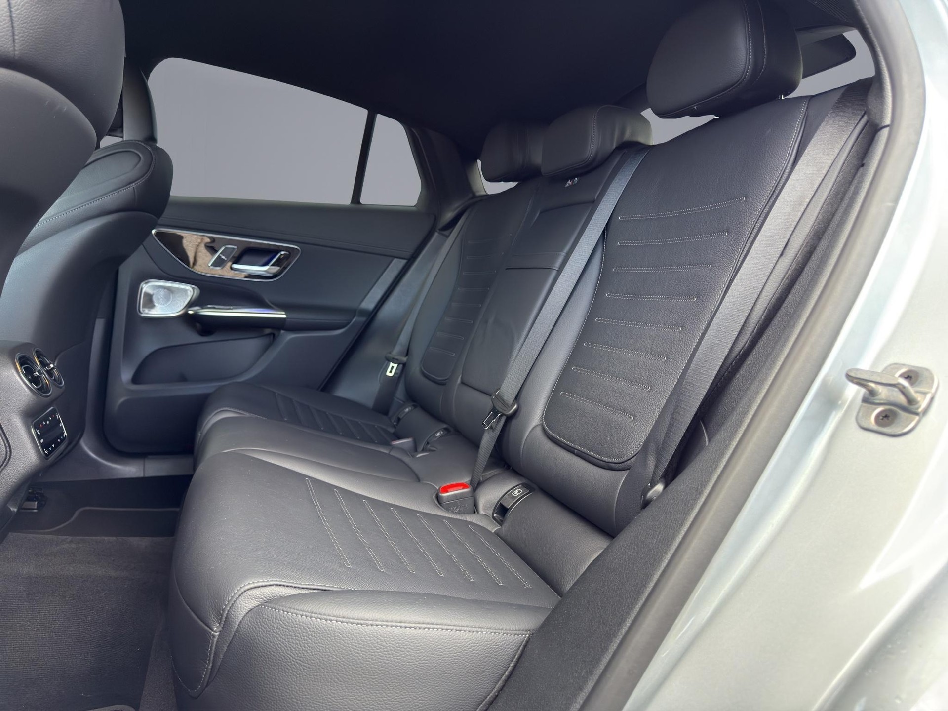 MERCEDES-BENZ GLC 300 AMG Line 4matic Coupé-image-11