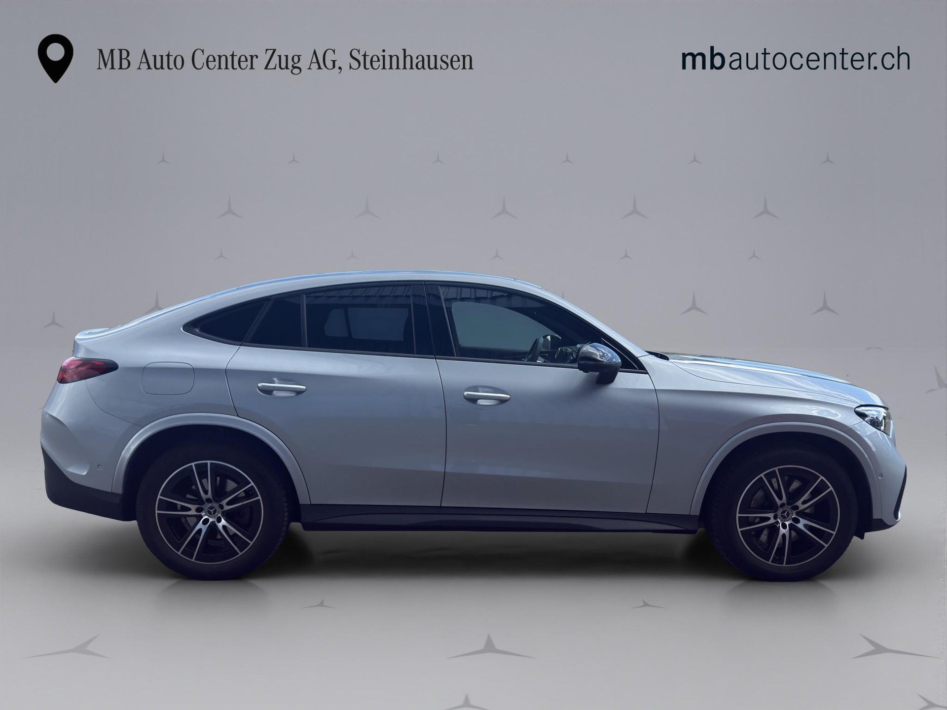 MERCEDES-BENZ GLC 300 AMG Line 4matic Coupé-image-5
