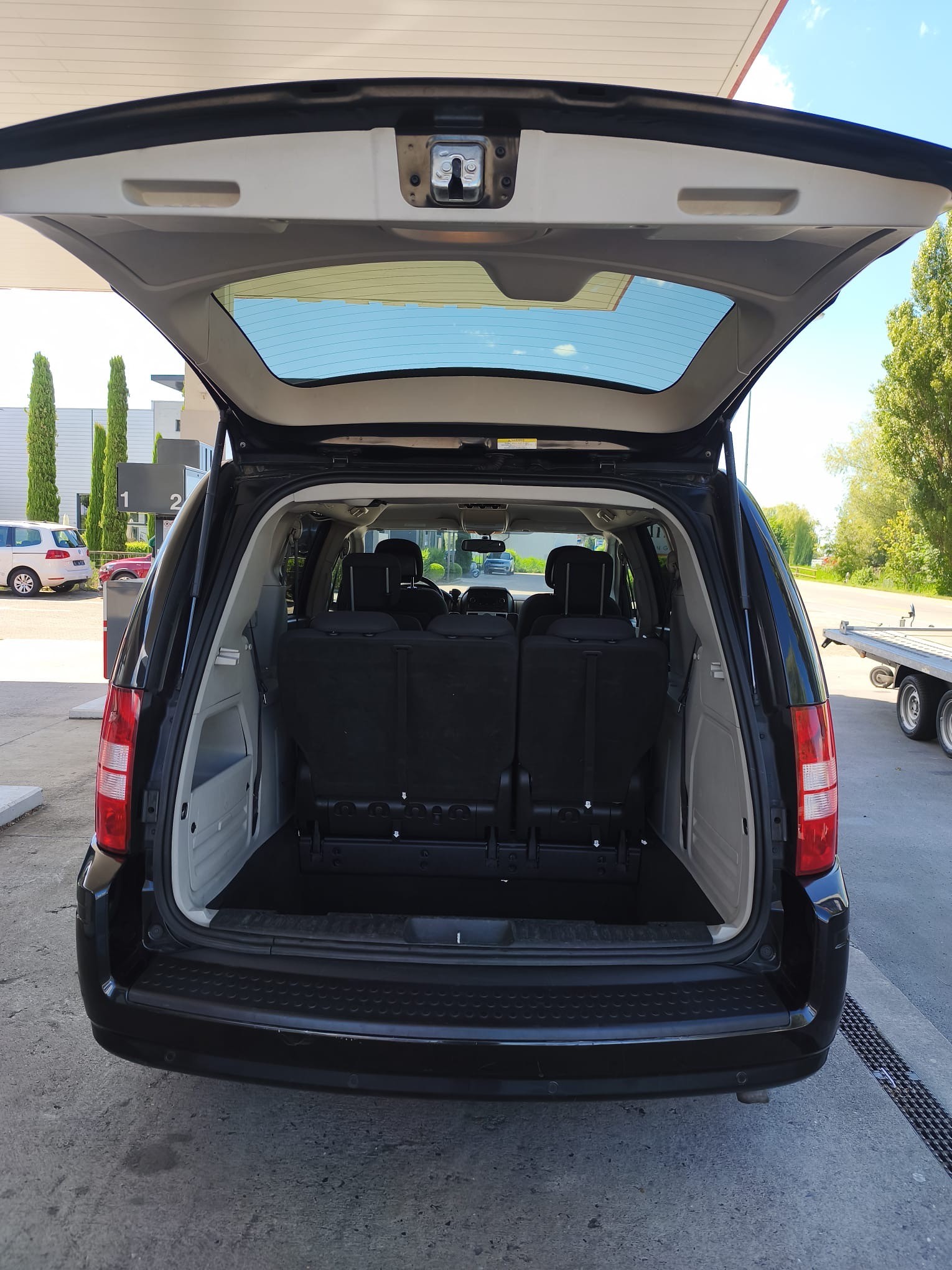 CHRYSLER Grand Voyager 2.8 CRD Touring Automatic-image-6