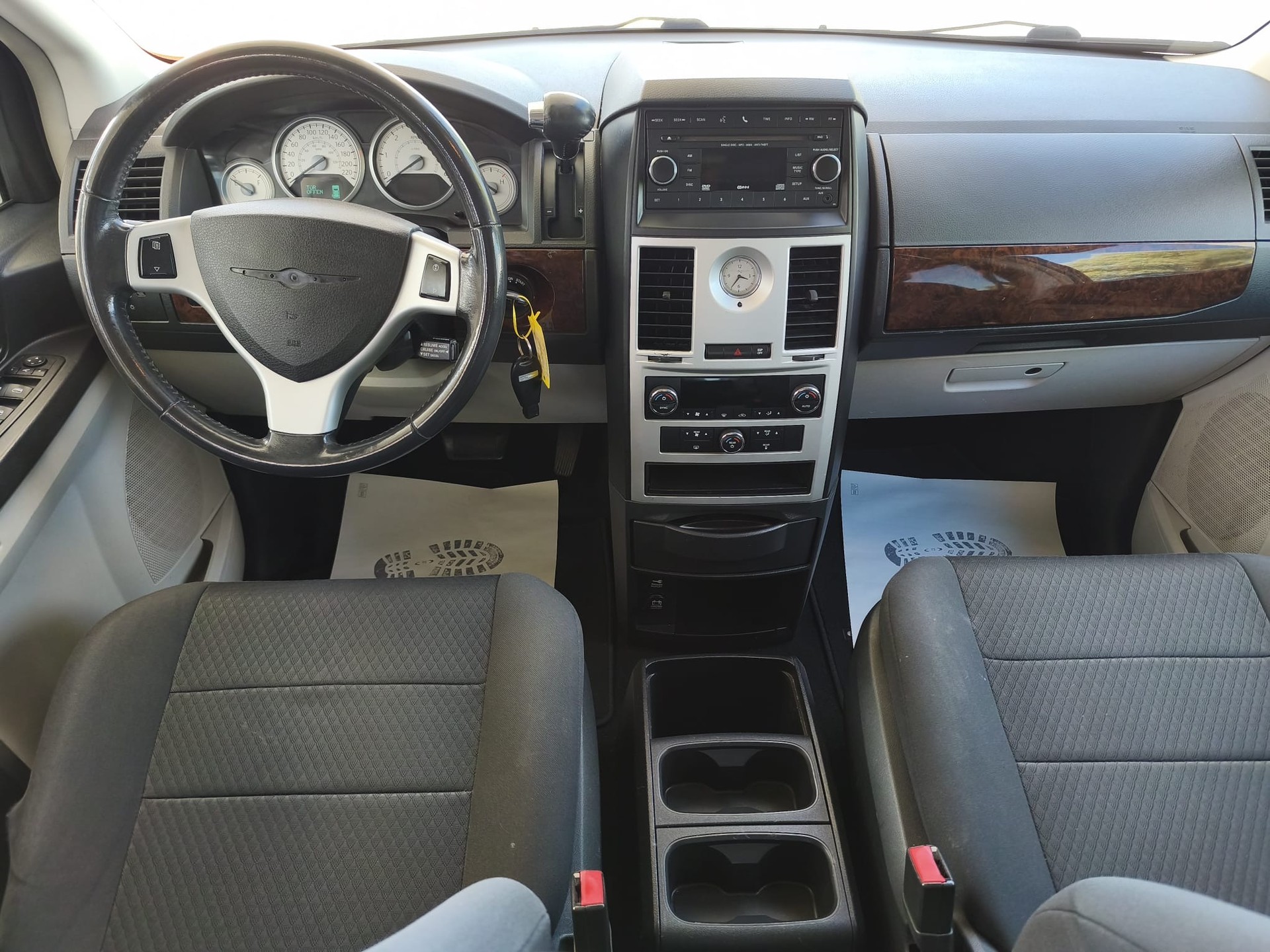 CHRYSLER Grand Voyager 2.8 CRD Touring Automatic-image-7
