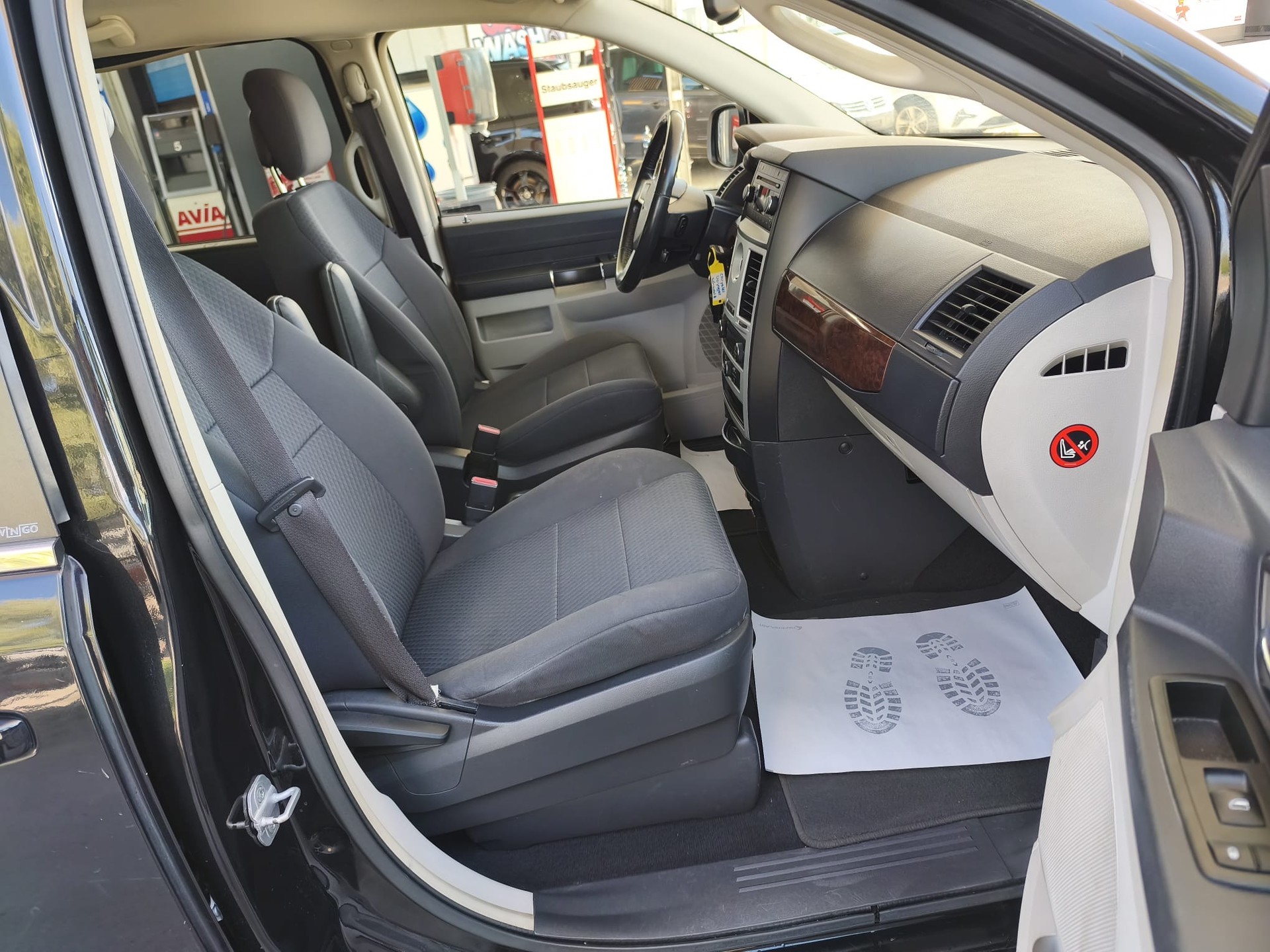 CHRYSLER Grand Voyager 2.8 CRD Touring Automatic-image-10