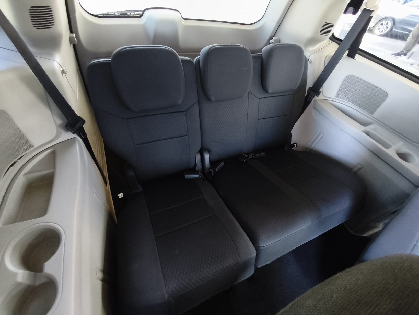 CHRYSLER Grand Voyager 2.8 CRD Touring Automatic-image-15