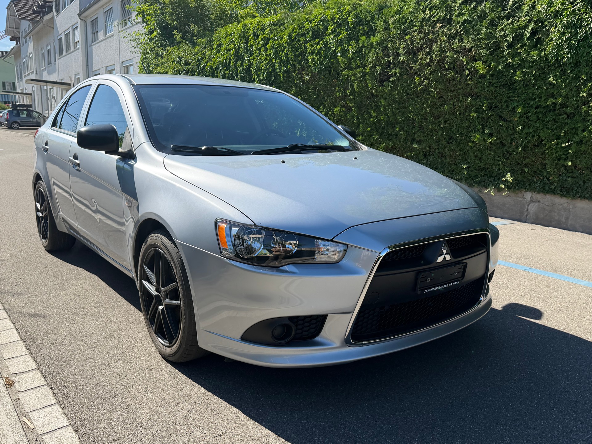 MITSUBISHI Lancer Sportback 1.6 Pure-image-0