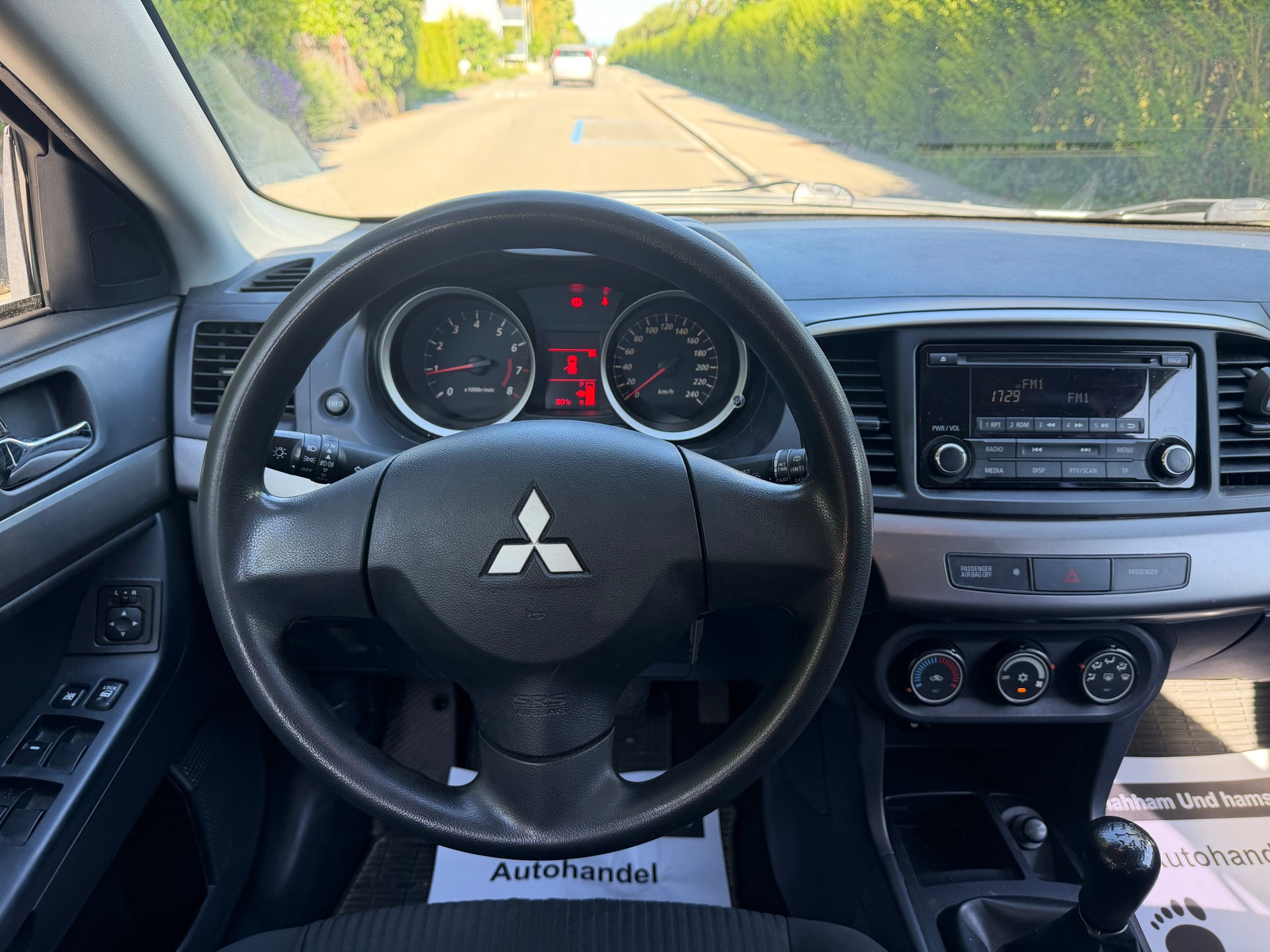 MITSUBISHI Lancer Sportback 1.6 Pure-image-11