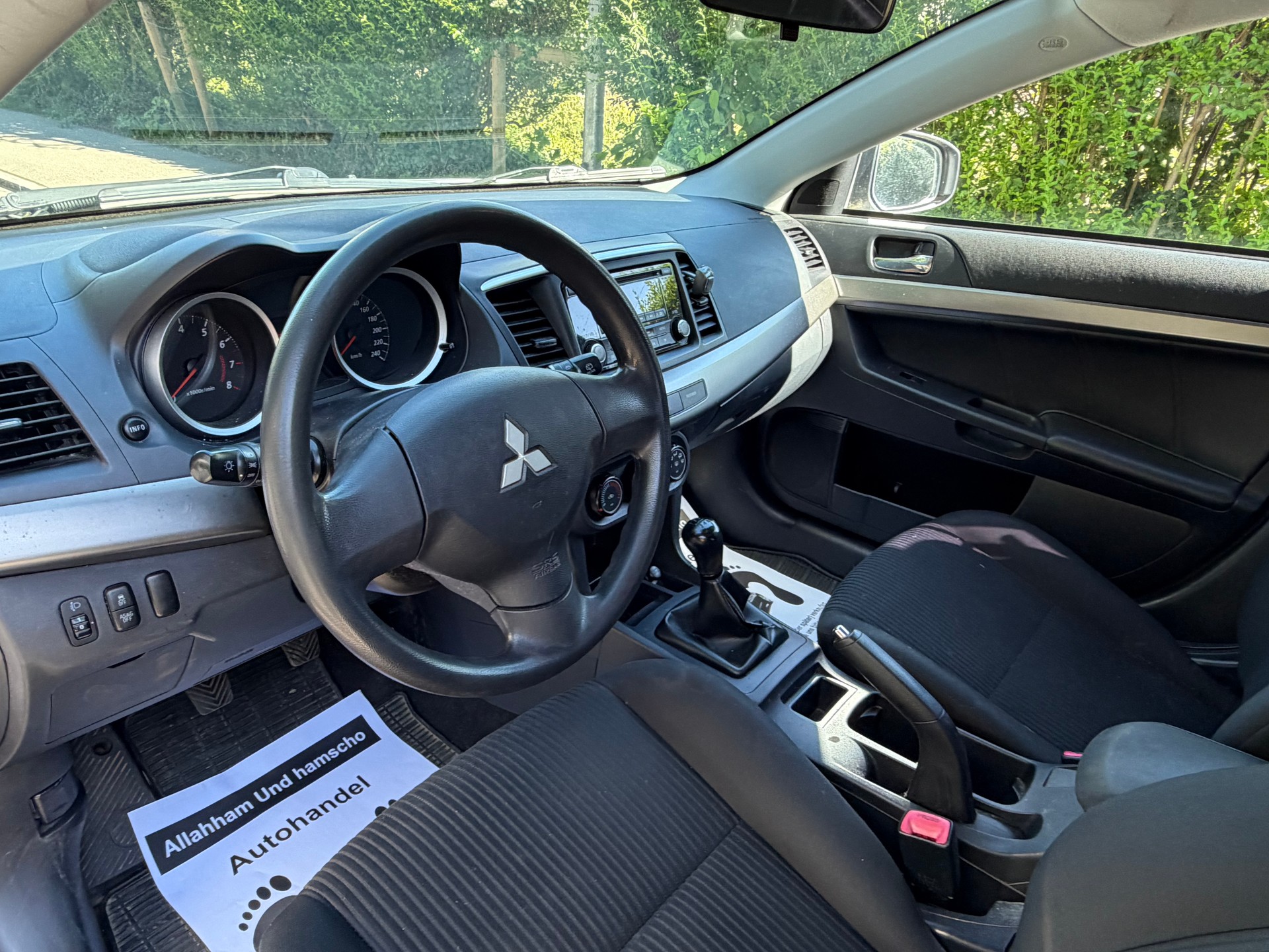 MITSUBISHI Lancer Sportback 1.6 Pure-image-14
