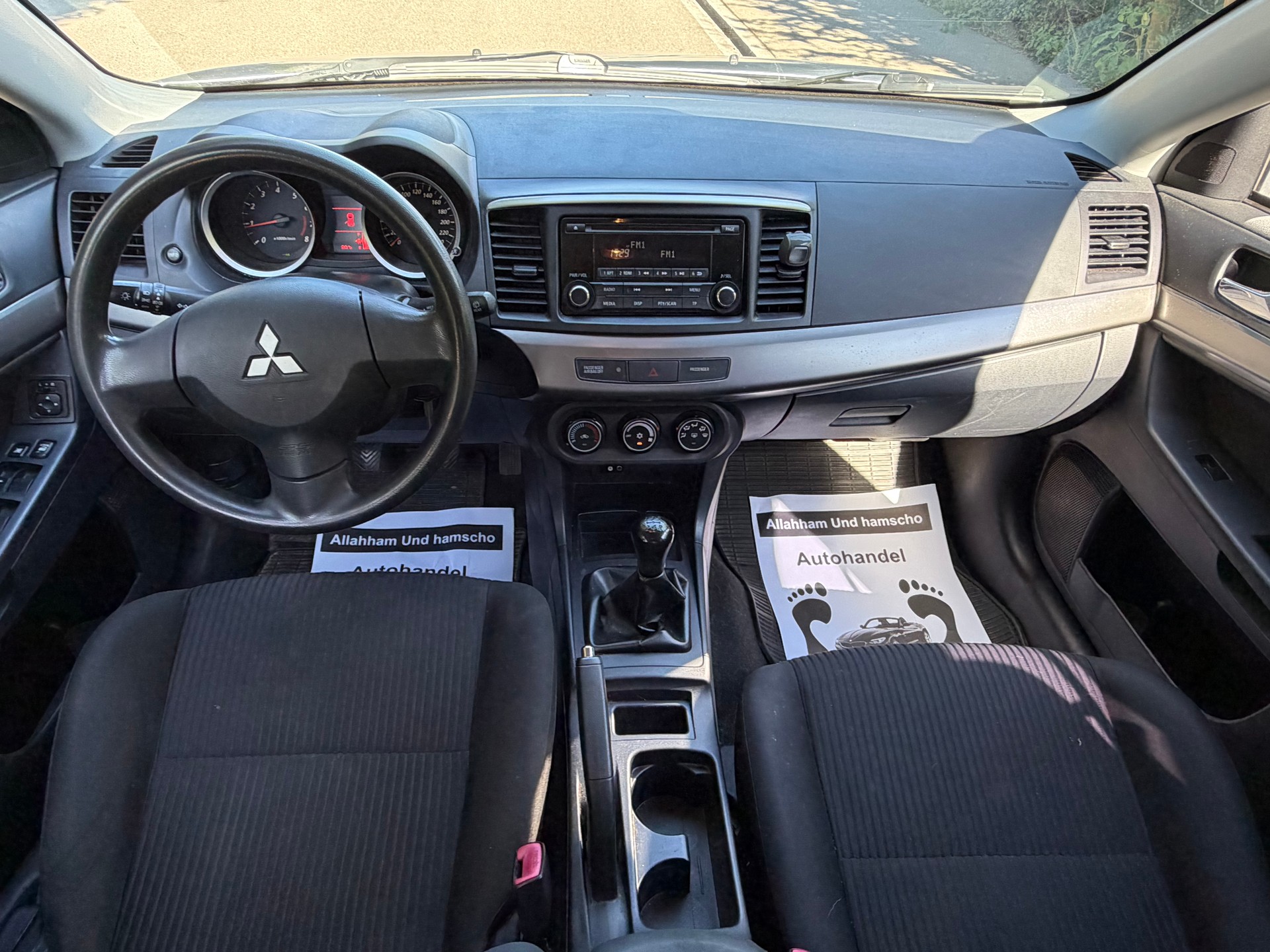 MITSUBISHI Lancer Sportback 1.6 Pure-image-10