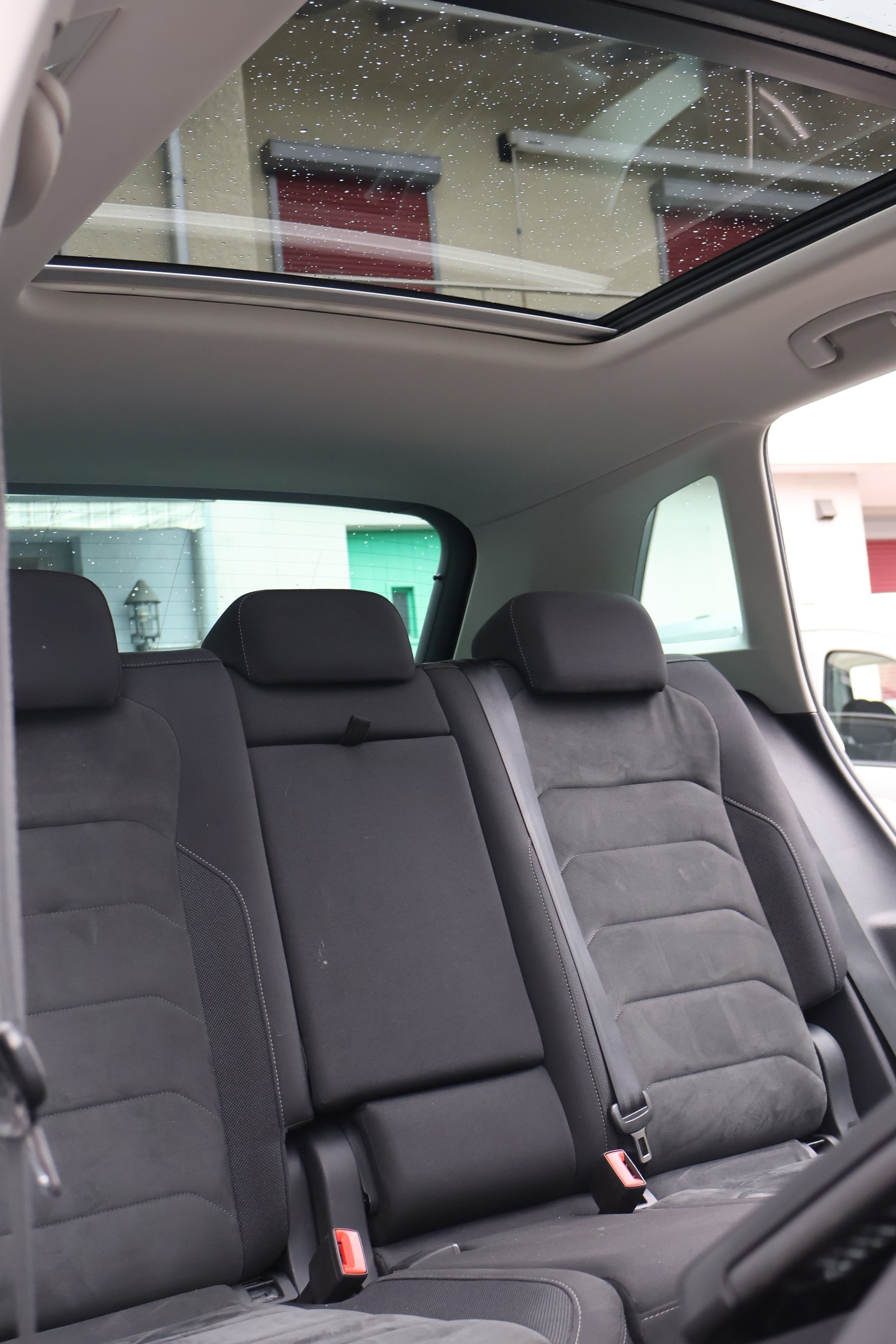 VW Tiguan 2.0 TDI SCR Highline 4Motion DSG-image-15