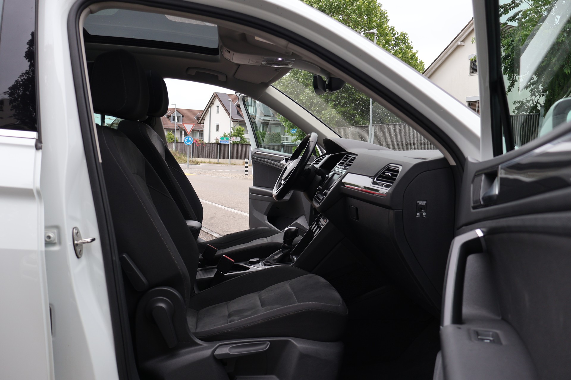 VW Tiguan 2.0 TDI SCR Highline 4Motion DSG-image-13