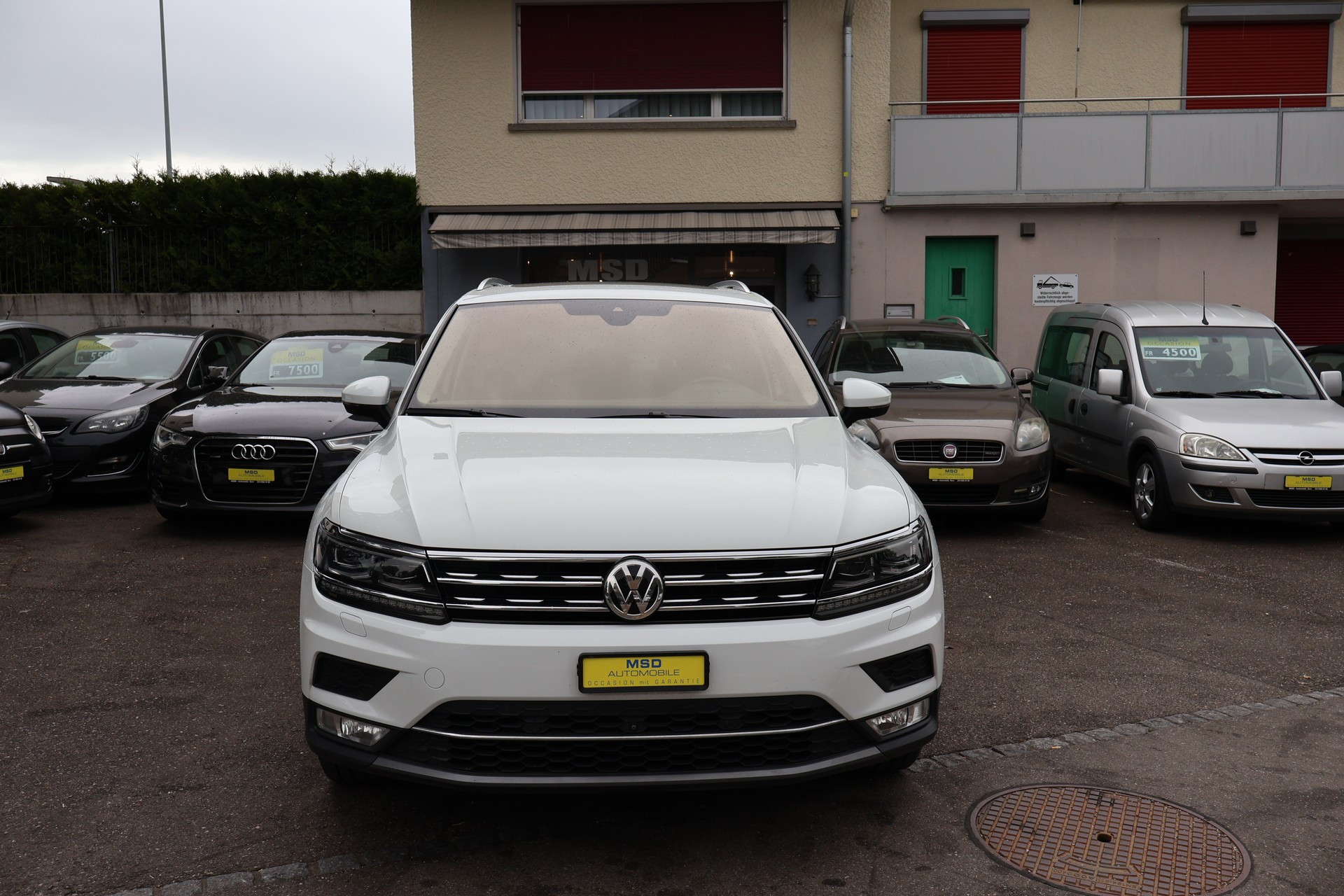 VW Tiguan 2.0 TDI SCR Highline 4Motion DSG-image-0