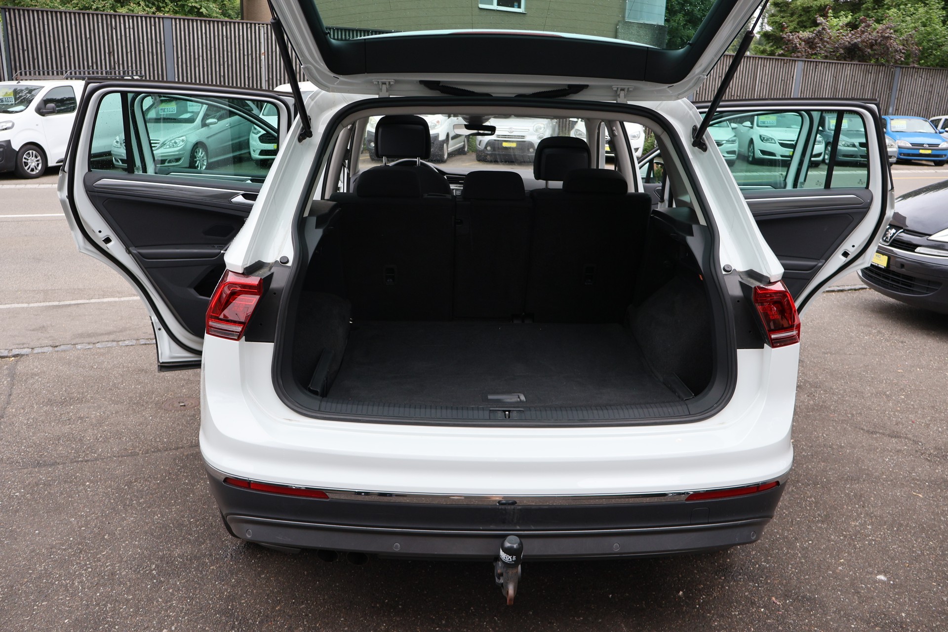 VW Tiguan 2.0 TDI SCR Highline 4Motion DSG-image-8