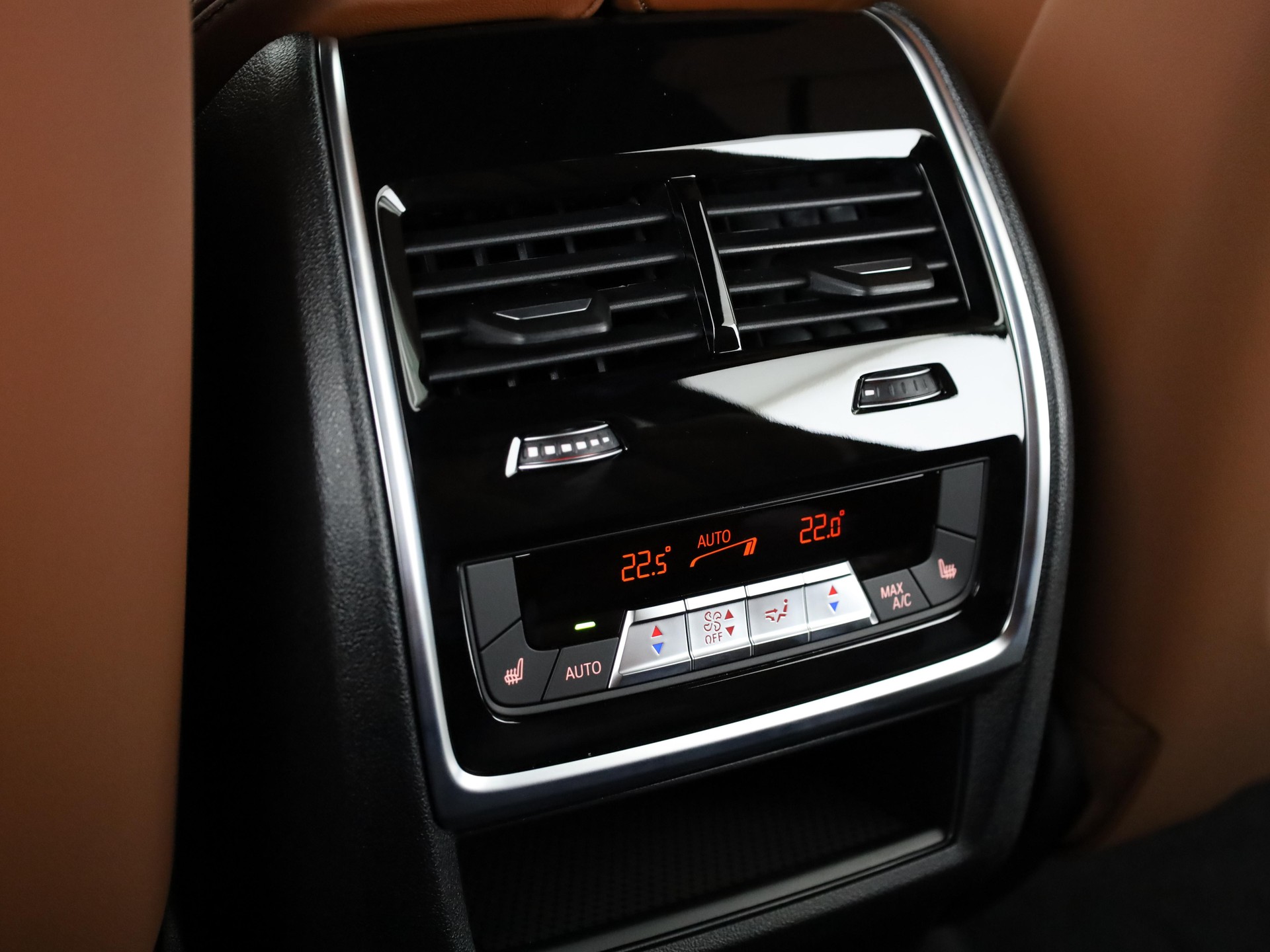 BMW X7 40i xDrive SAG-image-21